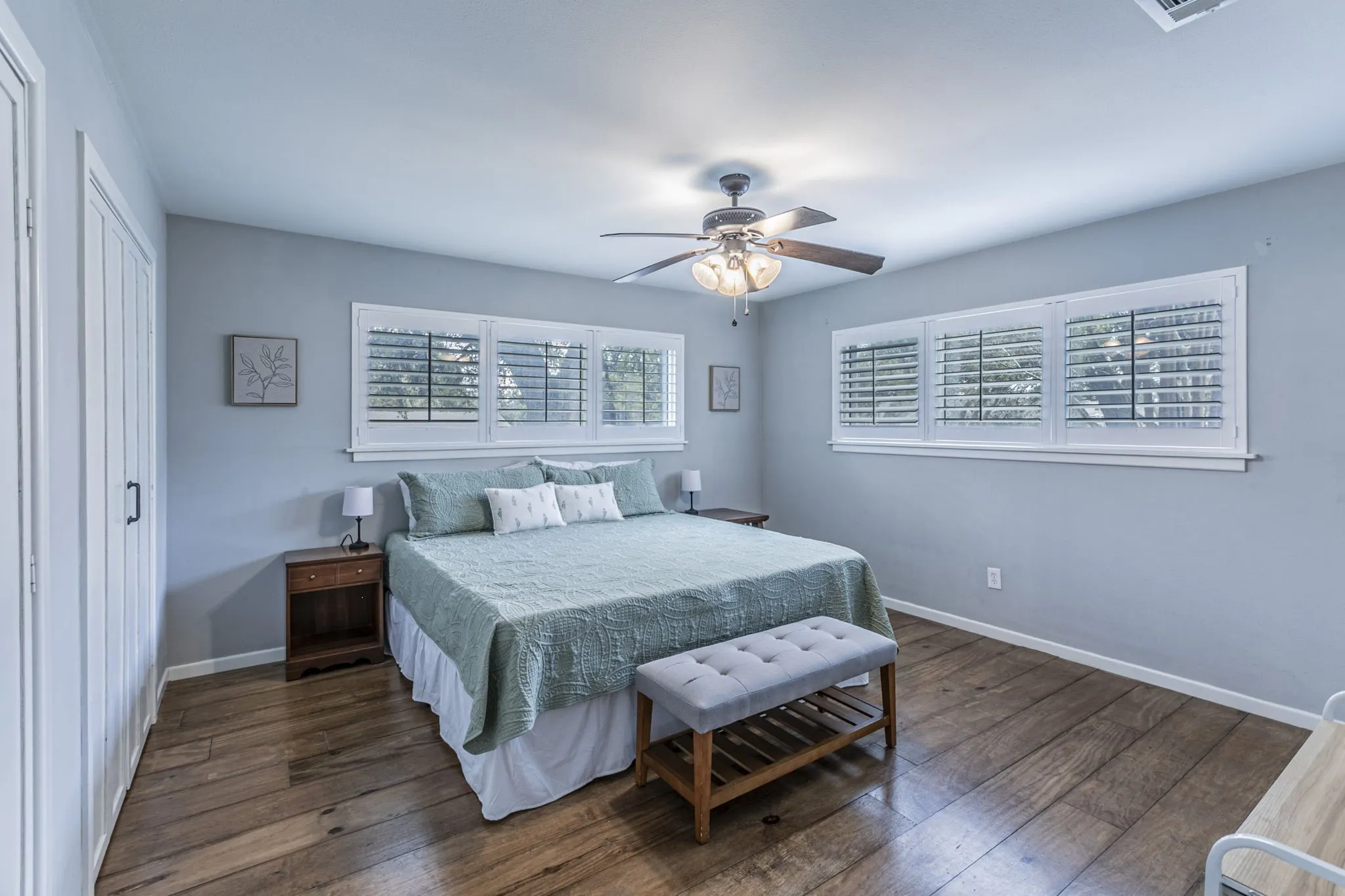 Single Family Residence For Sale in Mc Lennan County , 5729 Westlawn Drive, Waco, Texas 76710, 3 Bedroom, 3 Bathroom, Garage spaces, 2,180 Sqft, built in 1961, Price $375,000, mls#21171328, Real Estate Agent in Waco, Homes For Sale in Mc Lennan county, Homes For Sale in Waco, Realtor in Waco Texas, Real Estate Brokerage Independent Realty Texas, Luminita Cordes Realtor