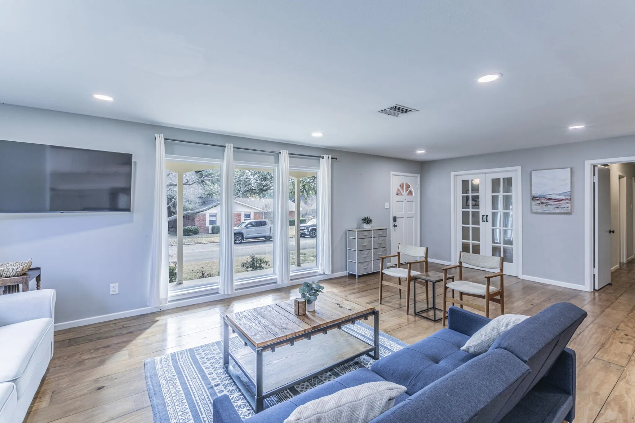 Single Family Residence For Sale in Mc Lennan County , 5729 Westlawn Drive, Waco, Texas 76710, 3 Bedroom, 3 Bathroom, Garage spaces, 2,180 Sqft, built in 1961, Price $375,000, mls#21171328, Real Estate Agent in Waco, Homes For Sale in Mc Lennan county, Homes For Sale in Waco, Realtor in Waco Texas, Real Estate Brokerage Independent Realty Texas, Luminita Cordes Realtor