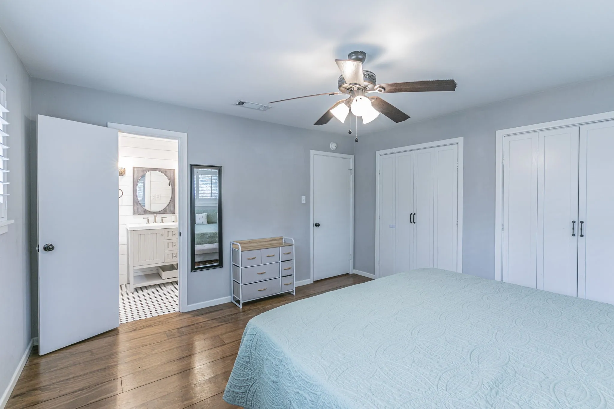 Single Family Residence For Sale in Mc Lennan County , 5729 Westlawn Drive, Waco, Texas 76710, 3 Bedroom, 3 Bathroom, Garage spaces, 2,180 Sqft, built in 1961, Price $375,000, mls#21171328, Real Estate Agent in Waco, Homes For Sale in Mc Lennan county, Homes For Sale in Waco, Realtor in Waco Texas, Real Estate Brokerage Independent Realty Texas, Luminita Cordes Realtor