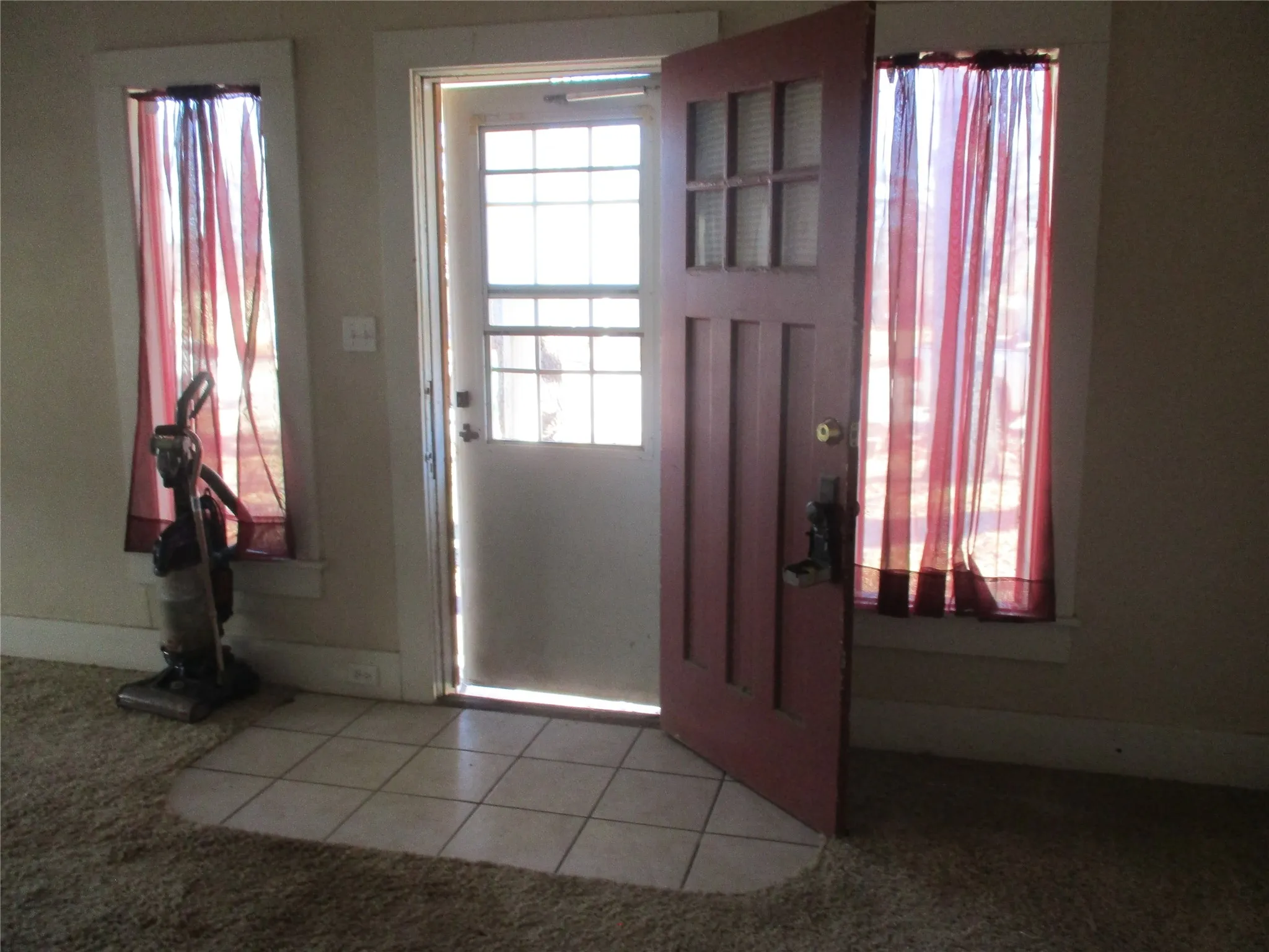 Single Family Residence For Sale in Eastland County , 205 S Oaklawn, Eastland, Texas 76448, 3 Bedroom, 2 Bathroom, 2 Garage spaces, 1,938 Sqft, built in 1937, mls#21172006, Real Estate Agent in Eastland, Homes For Sale in Eastland county, Homes For Sale in Eastland, Realtor in Eastland Texas, Real Estate Brokerage Independent Realty Texas, Luminita Cordes Realtor