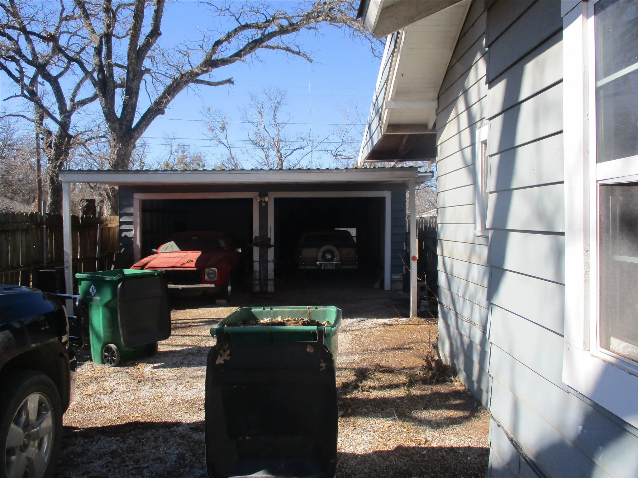 Single Family Residence For Sale in Eastland County , 205 S Oaklawn, Eastland, Texas 76448, 3 Bedroom, 2 Bathroom, 2 Garage spaces, 1,938 Sqft, built in 1937, mls#21172006, Real Estate Agent in Eastland, Homes For Sale in Eastland county, Homes For Sale in Eastland, Realtor in Eastland Texas, Real Estate Brokerage Independent Realty Texas, Luminita Cordes Realtor