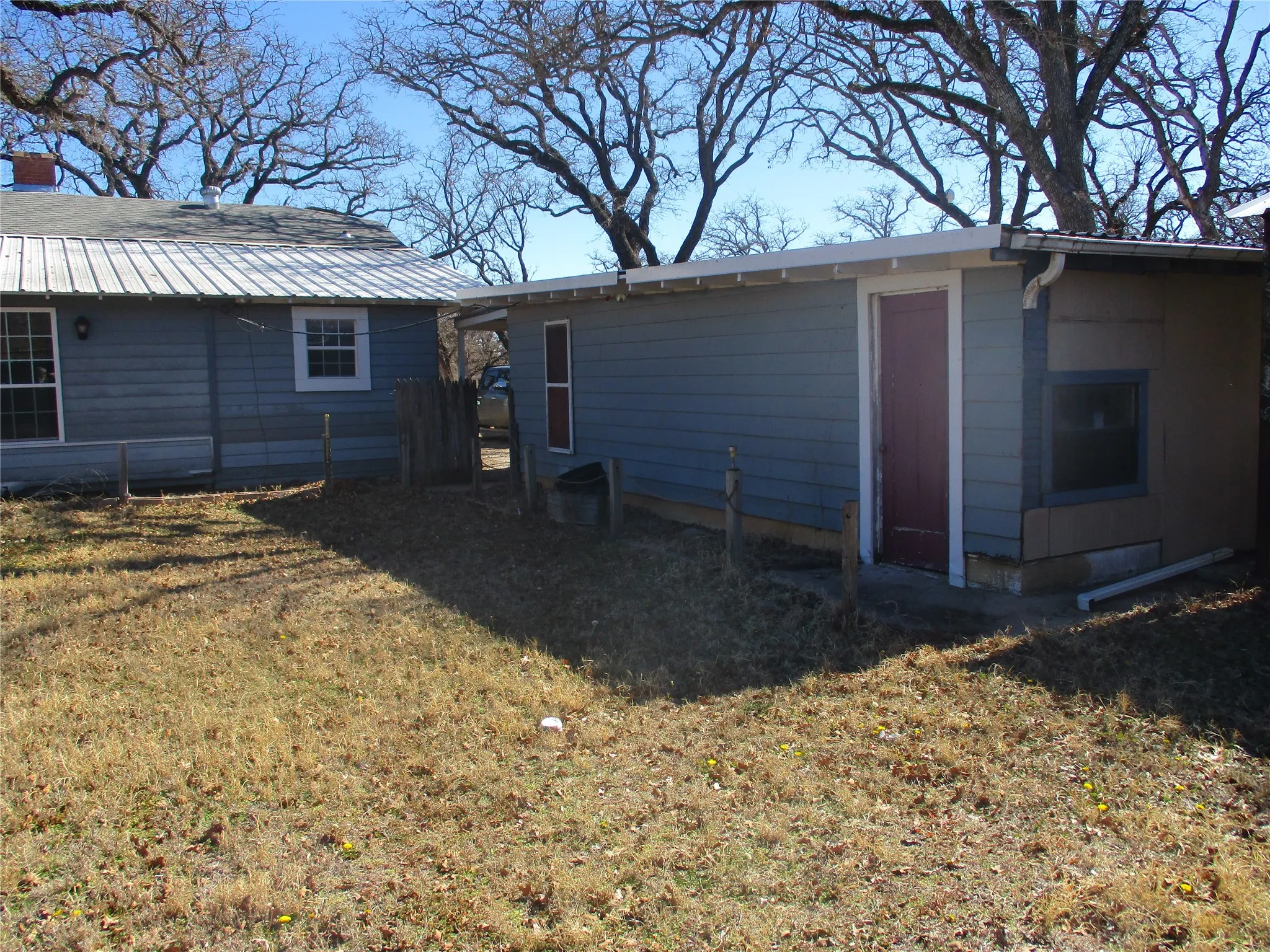 Single Family Residence For Sale in Eastland County , 205 S Oaklawn, Eastland, Texas 76448, 3 Bedroom, 2 Bathroom, 2 Garage spaces, 1,938 Sqft, built in 1937, mls#21172006, Real Estate Agent in Eastland, Homes For Sale in Eastland county, Homes For Sale in Eastland, Realtor in Eastland Texas, Real Estate Brokerage Independent Realty Texas, Luminita Cordes Realtor