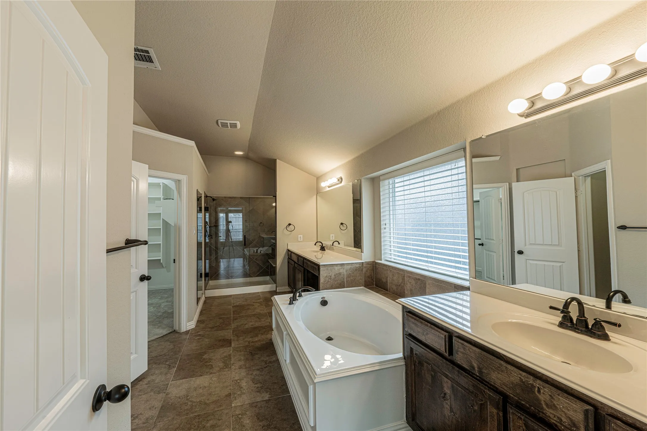 Single Family Residence For Sale in Collin County , 12956 Deep River Drive, Frisco, Texas 75035, 4 Bedroom, 3 Bathroom, 3 Garage spaces, 2,607 Sqft, built in 2012, Preowned, Price $624,900, mls#21171686, Real Estate Agent in Frisco, Homes For Sale in Collin county, Homes For Sale in Frisco, Realtor in Frisco Texas, Real Estate Brokerage Independent Realty Texas, Luminita Cordes Realtor
