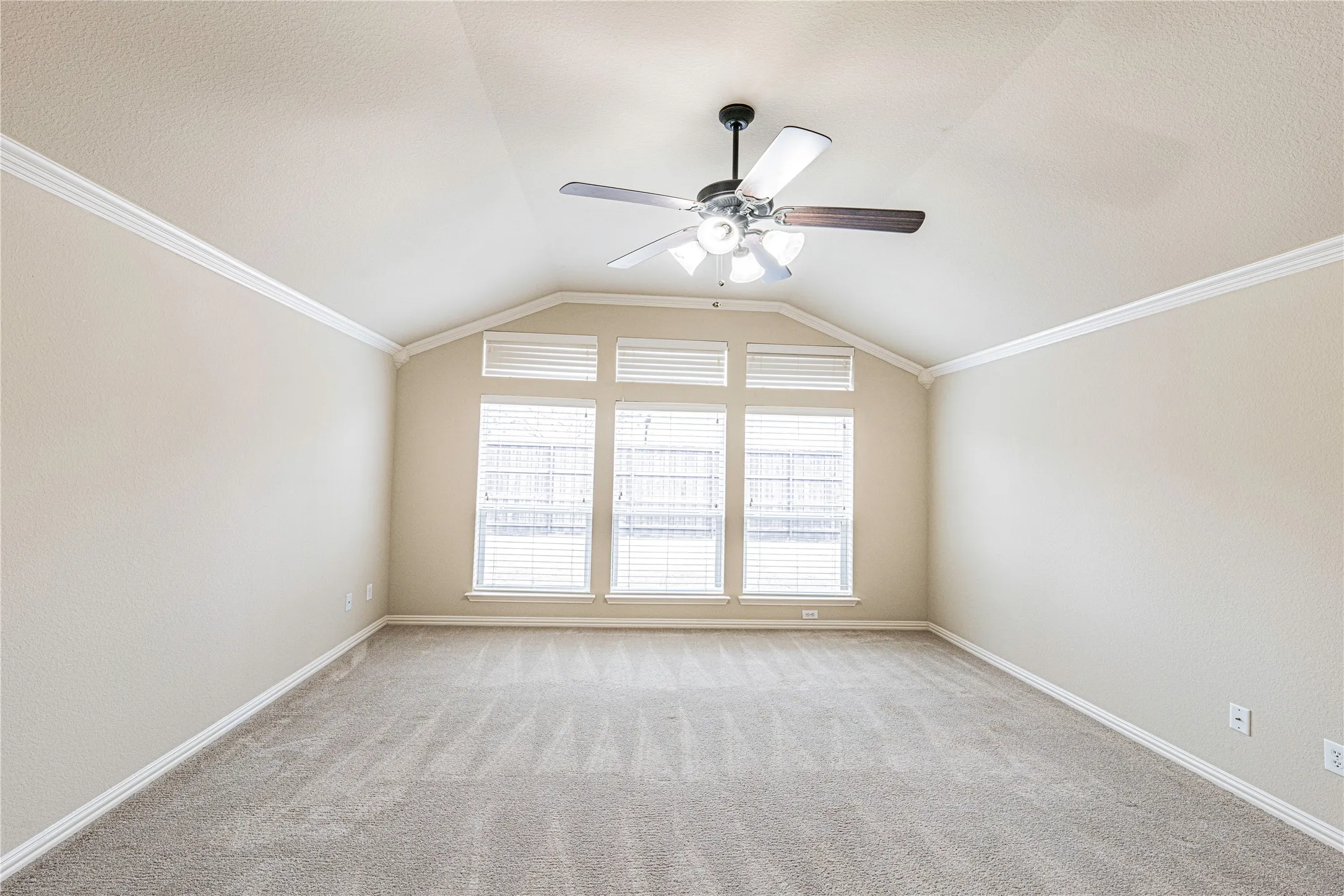 Single Family Residence For Sale in Collin County , 12956 Deep River Drive, Frisco, Texas 75035, 4 Bedroom, 3 Bathroom, 3 Garage spaces, 2,607 Sqft, built in 2012, Preowned, Price $624,900, mls#21171686, Real Estate Agent in Frisco, Homes For Sale in Collin county, Homes For Sale in Frisco, Realtor in Frisco Texas, Real Estate Brokerage Independent Realty Texas, Luminita Cordes Realtor