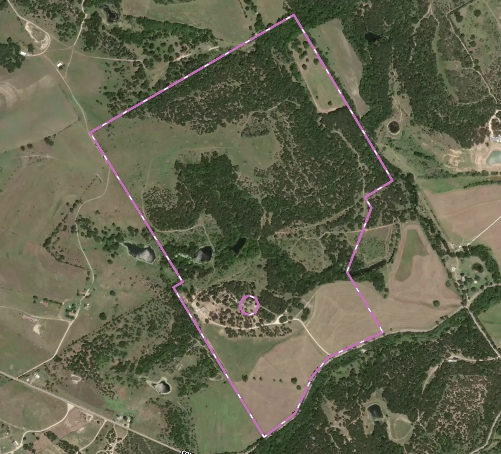 Single Family Residence For Sale in Hamilton County , 1705B County Road 122, Hico, Texas 76457, 3 Bedrooms, 4 Bathrooms, 2 Garage spaces, 2,694 Sqft, built in 1998, Price $2,749,900, mls#21172256, Real Estate Agent in Hico, Homes For Sale in Hamilton county, Homes For Sale in Hico, Realtor in Hico Texas, Real Estate Brokerage Independent Realty Texas, Luminita Cordes Realtor