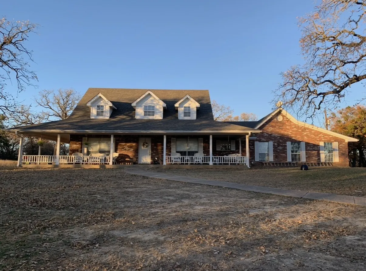 Single Family Residence For Sale in Hamilton County , 1705B County Road 122, Hico, Texas 76457, 3 Bedrooms, 4 Bathrooms, 2 Garage spaces, 2,694 Sqft, built in 1998, Price $2,749,900, mls#21172256, Real Estate Agent in Hico, Homes For Sale in Hamilton county, Homes For Sale in Hico, Realtor in Hico Texas, Real Estate Brokerage Independent Realty Texas, Luminita Cordes Realtor