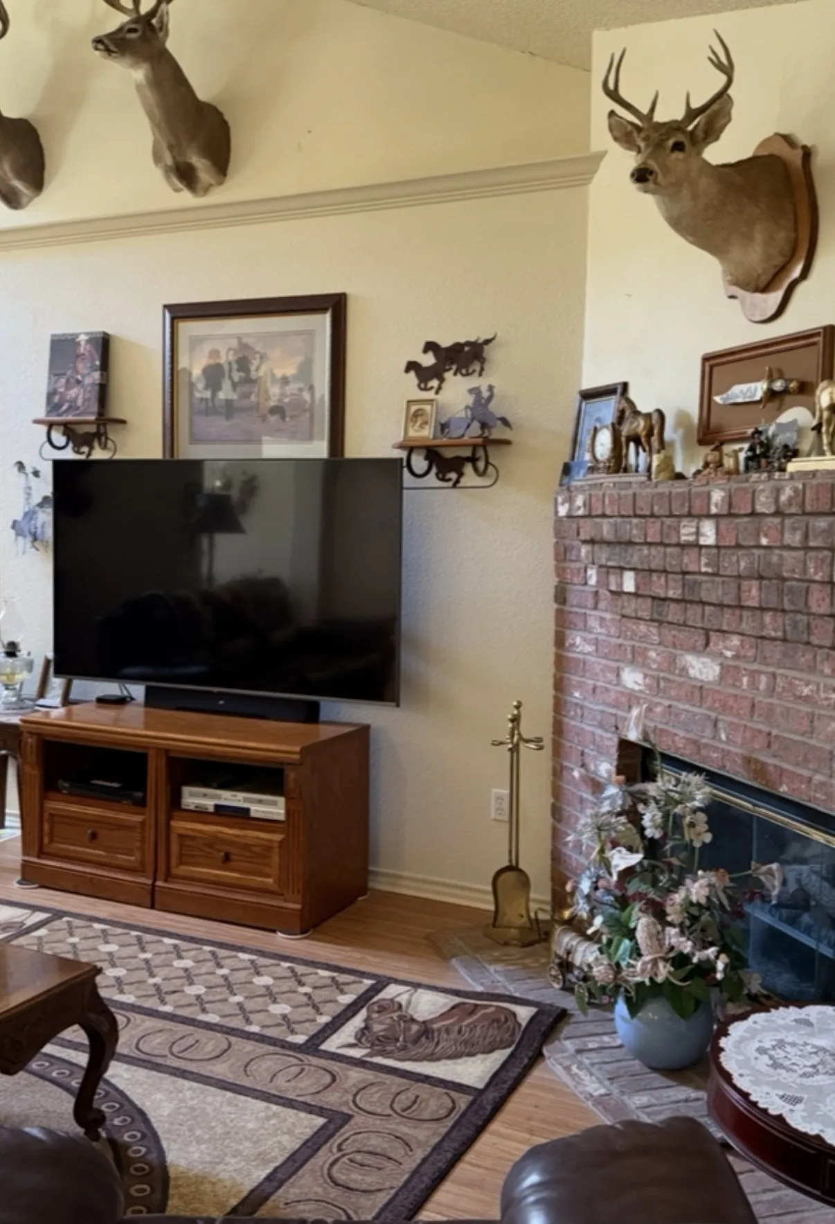 Single Family Residence For Sale in Hamilton County , 1705B County Road 122, Hico, Texas 76457, 3 Bedrooms, 4 Bathrooms, 2 Garage spaces, 2,694 Sqft, built in 1998, Price $2,749,900, mls#21172256, Real Estate Agent in Hico, Homes For Sale in Hamilton county, Homes For Sale in Hico, Realtor in Hico Texas, Real Estate Brokerage Independent Realty Texas, Luminita Cordes Realtor