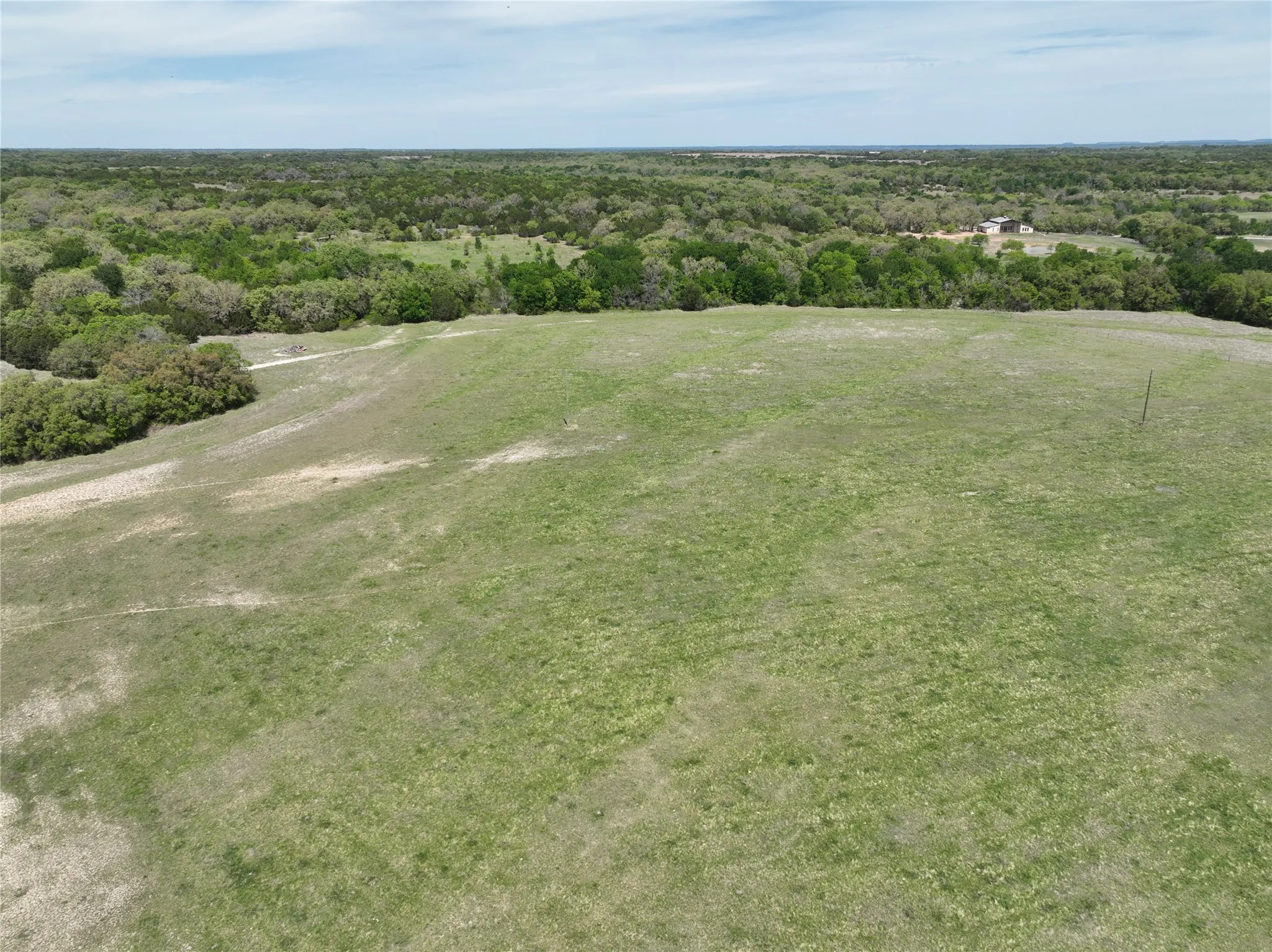 Single Family Residence For Sale in Hamilton County , 1705B County Road 122, Hico, Texas 76457, 3 Bedrooms, 4 Bathrooms, 2 Garage spaces, 2,694 Sqft, built in 1998, Price $2,749,900, mls#21172256, Real Estate Agent in Hico, Homes For Sale in Hamilton county, Homes For Sale in Hico, Realtor in Hico Texas, Real Estate Brokerage Independent Realty Texas, Luminita Cordes Realtor