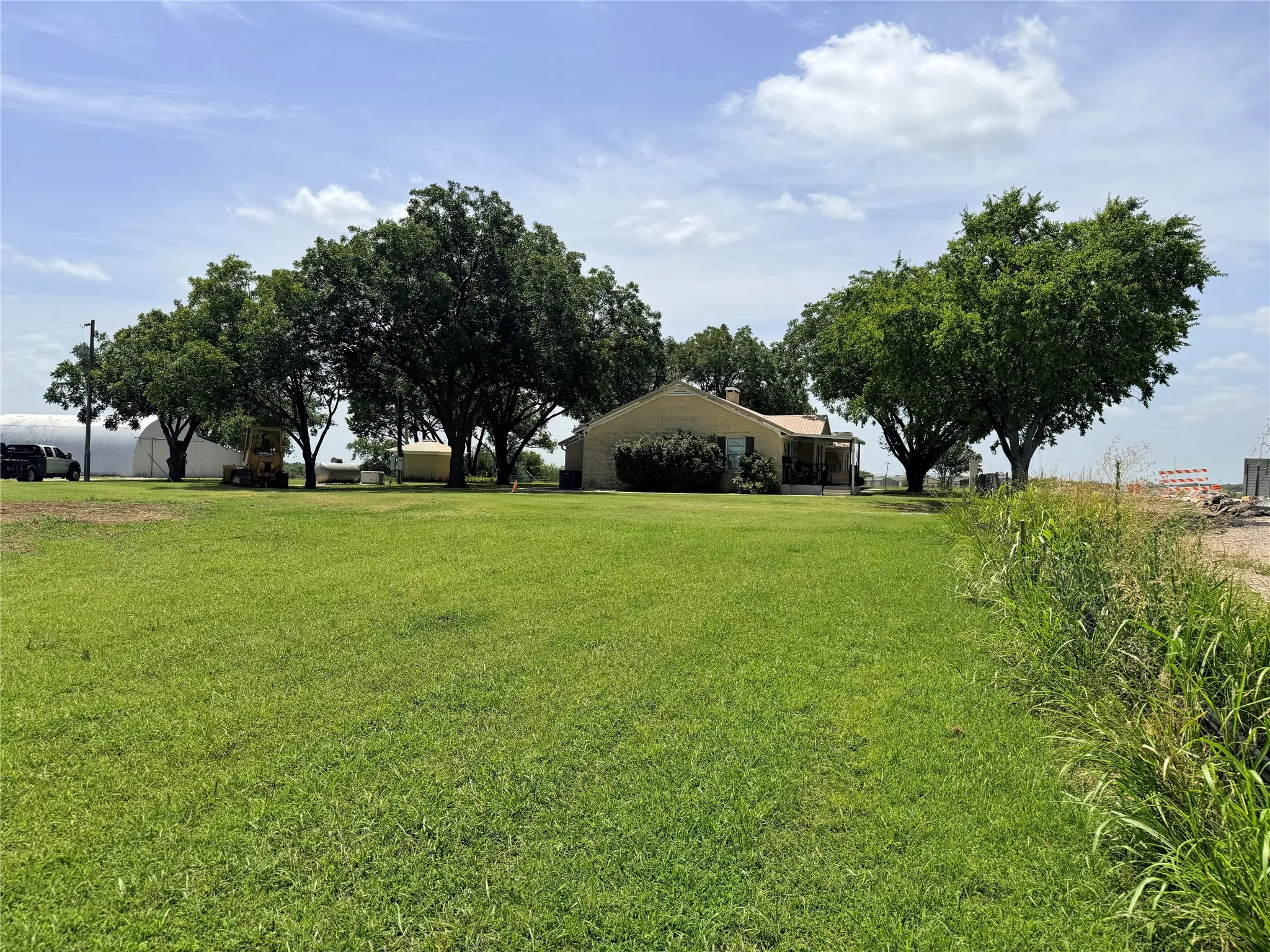 Unimproved Land For Sale in Cooke County , 3360 N I-35 Highway, Gainesville, Texas 76240, 0, 0, Garage spaces, 0 Sqft, built in 1994, Unknown, Price $4,451,832, mls#21172183, Real Estate Agent in Gainesville, Homes For Sale in Cooke county, Homes For Sale in Gainesville, Realtor in Gainesville Texas, Real Estate Brokerage Independent Realty Texas, Luminita Cordes Realtor
