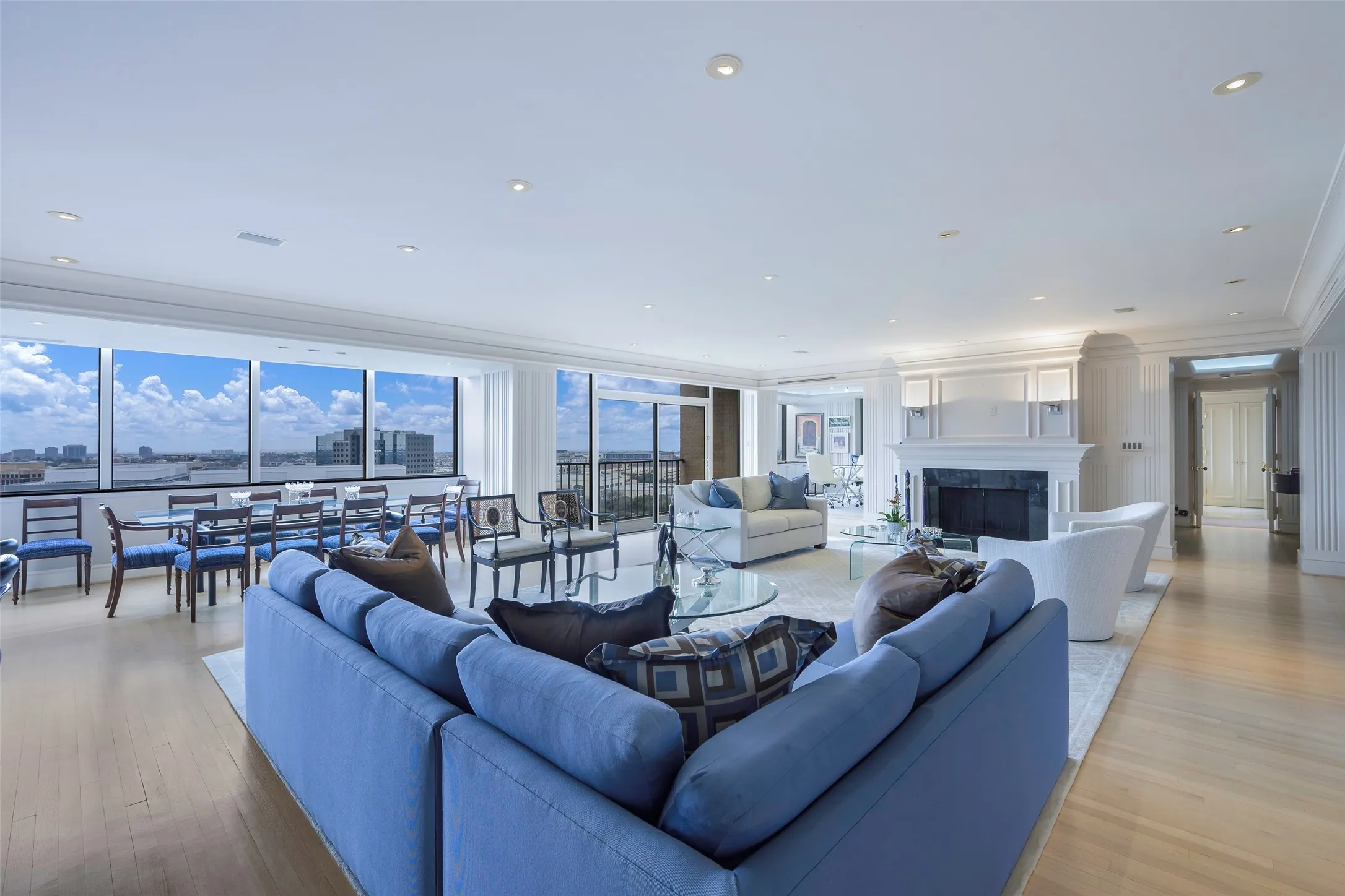 Condominium For Sale in Dallas County , 5200 Keller Springs Road 1534/36, Dallas, Texas 75248, 2 Bedroom, 3 Bathroom, 2 Garage spaces, 3,370 Sqft, built in 1981, Preowned, mls#21169848, Real Estate Agent in Dallas, Homes For Sale in Dallas county, Homes For Sale in Dallas, Realtor in Dallas Texas, Real Estate Brokerage Independent Realty Texas, Luminita Cordes Realtor