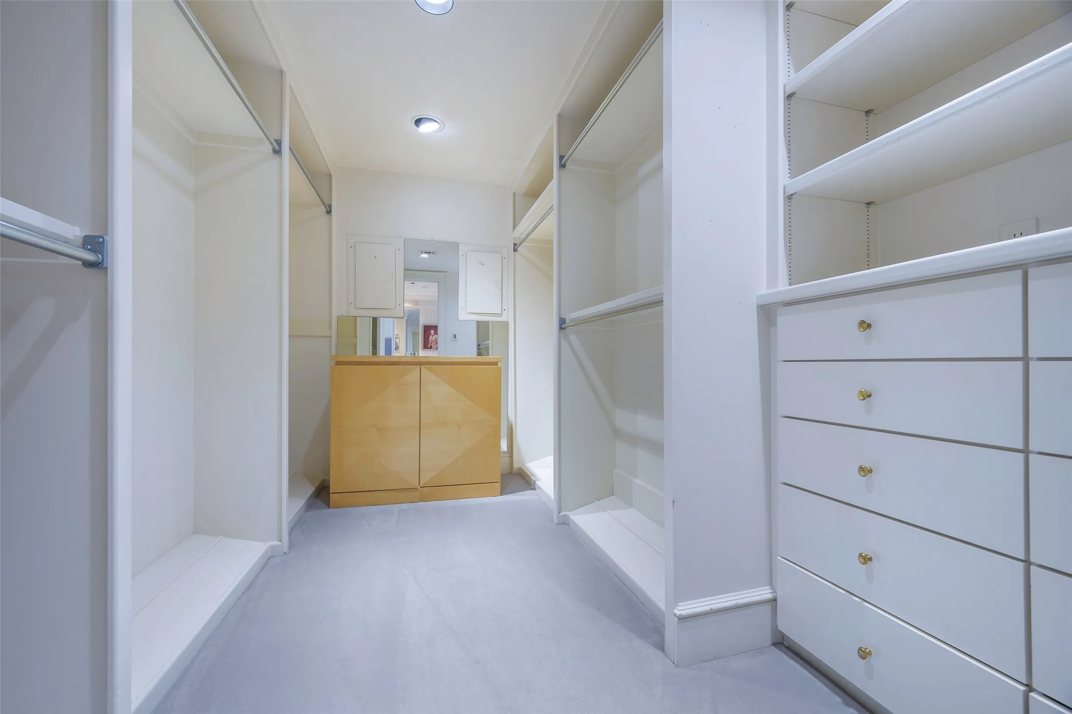 Condominium For Sale in Dallas County , 5200 Keller Springs Road 1534/36, Dallas, Texas 75248, 2 Bedroom, 3 Bathroom, 2 Garage spaces, 3,370 Sqft, built in 1981, Preowned, mls#21169848, Real Estate Agent in Dallas, Homes For Sale in Dallas county, Homes For Sale in Dallas, Realtor in Dallas Texas, Real Estate Brokerage Independent Realty Texas, Luminita Cordes Realtor