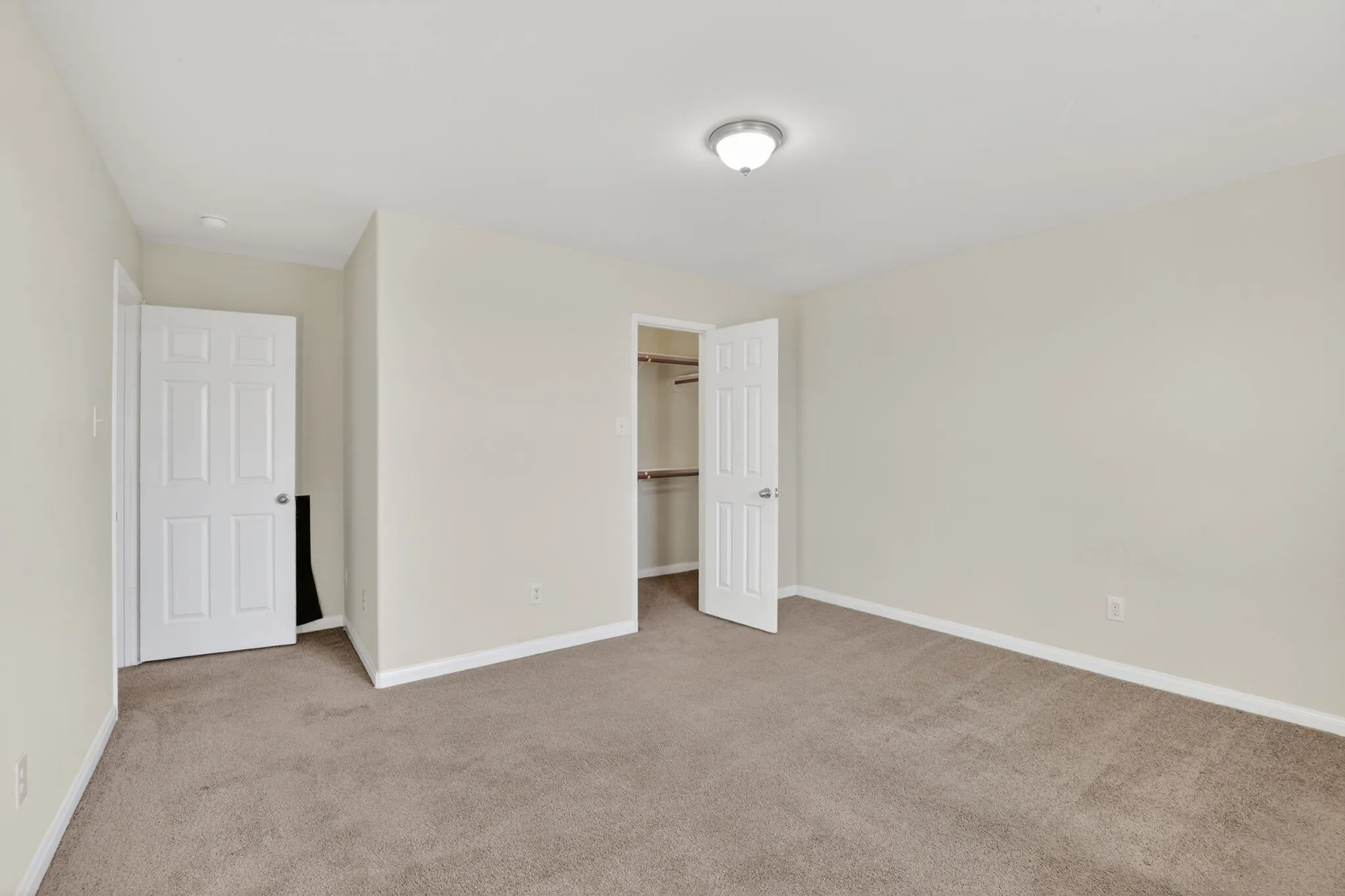 Single Family Residence For Sale in Denton County , 136 Eider Drive, Sanger, Texas 76266, 4 Bedroom, 3 Bathroom, 2 Garage spaces, 2,162 Sqft, built in 2012, mls#21170388, Real Estate Agent in Sanger, Homes For Sale in Denton county, Homes For Sale in Sanger, Realtor in Sanger Texas, Real Estate Brokerage Independent Realty Texas, Luminita Cordes Realtor