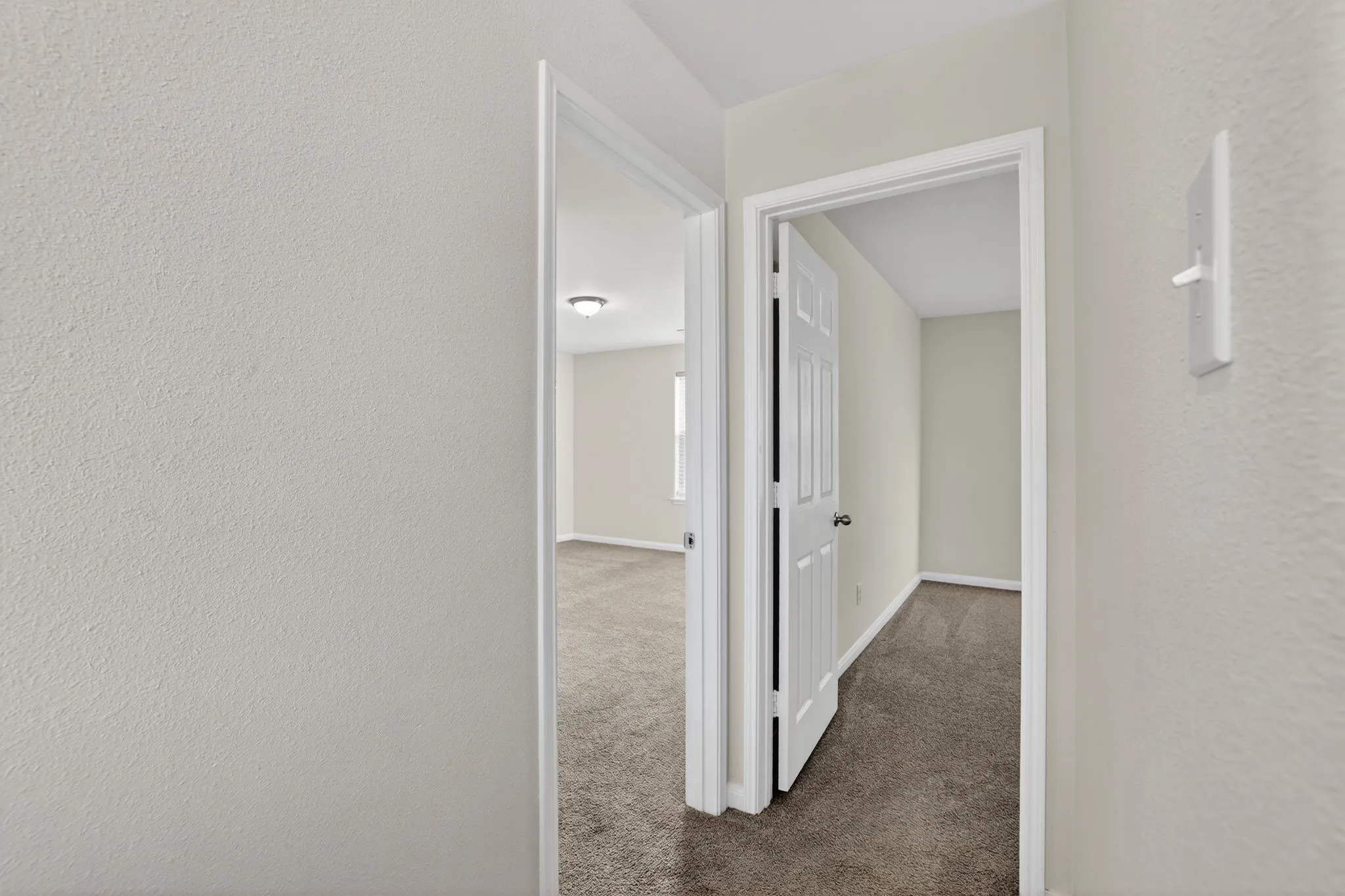 Single Family Residence For Sale in Denton County , 136 Eider Drive, Sanger, Texas 76266, 4 Bedroom, 3 Bathroom, 2 Garage spaces, 2,162 Sqft, built in 2012, mls#21170388, Real Estate Agent in Sanger, Homes For Sale in Denton county, Homes For Sale in Sanger, Realtor in Sanger Texas, Real Estate Brokerage Independent Realty Texas, Luminita Cordes Realtor