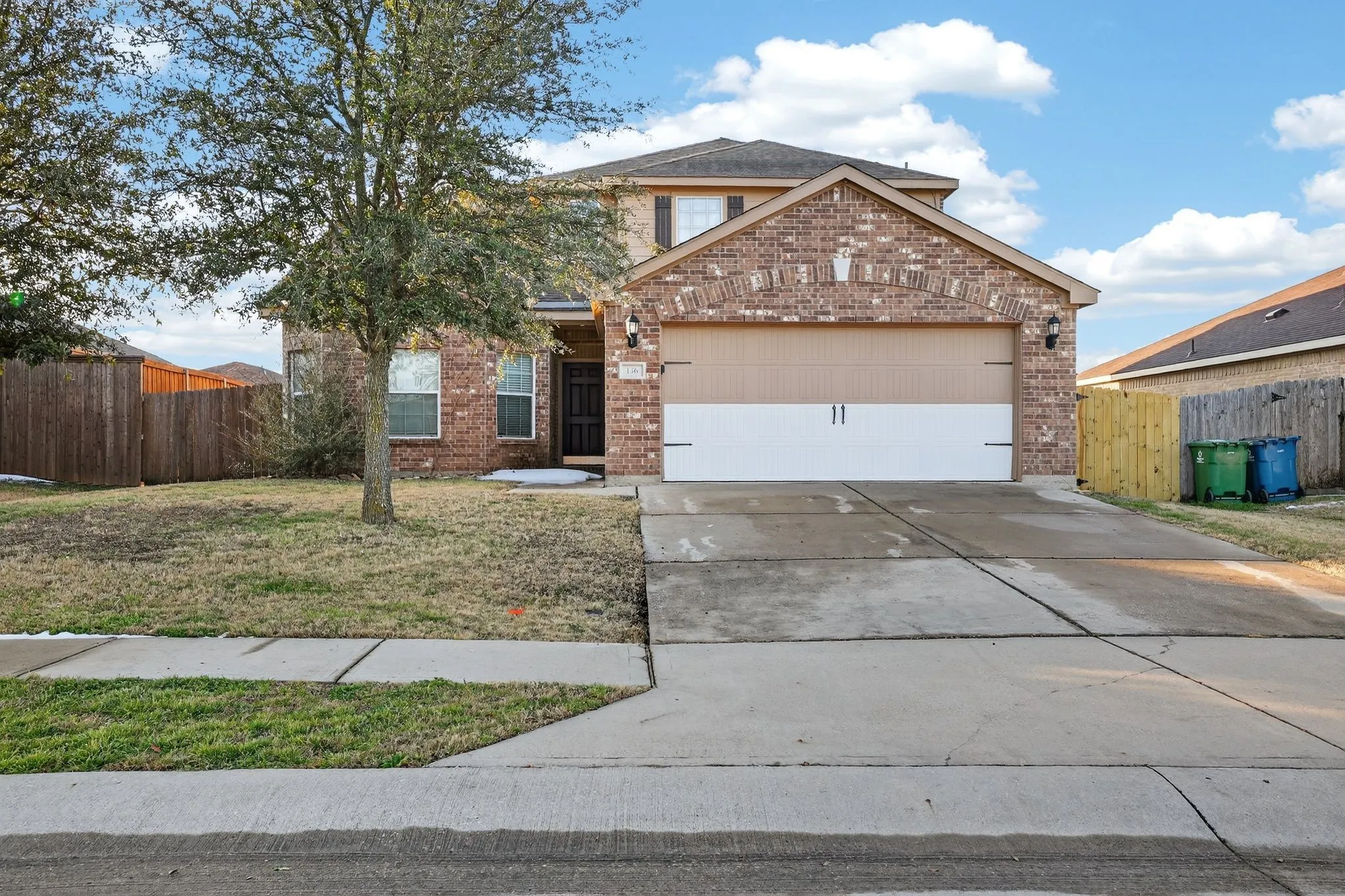 Single Family Residence For Sale in Denton County , 136 Eider Drive, Sanger, Texas 76266, 4 Bedroom, 3 Bathroom, 2 Garage spaces, 2,162 Sqft, built in 2012, mls#21170388, Real Estate Agent in Sanger, Homes For Sale in Denton county, Homes For Sale in Sanger, Realtor in Sanger Texas, Real Estate Brokerage Independent Realty Texas, Luminita Cordes Realtor