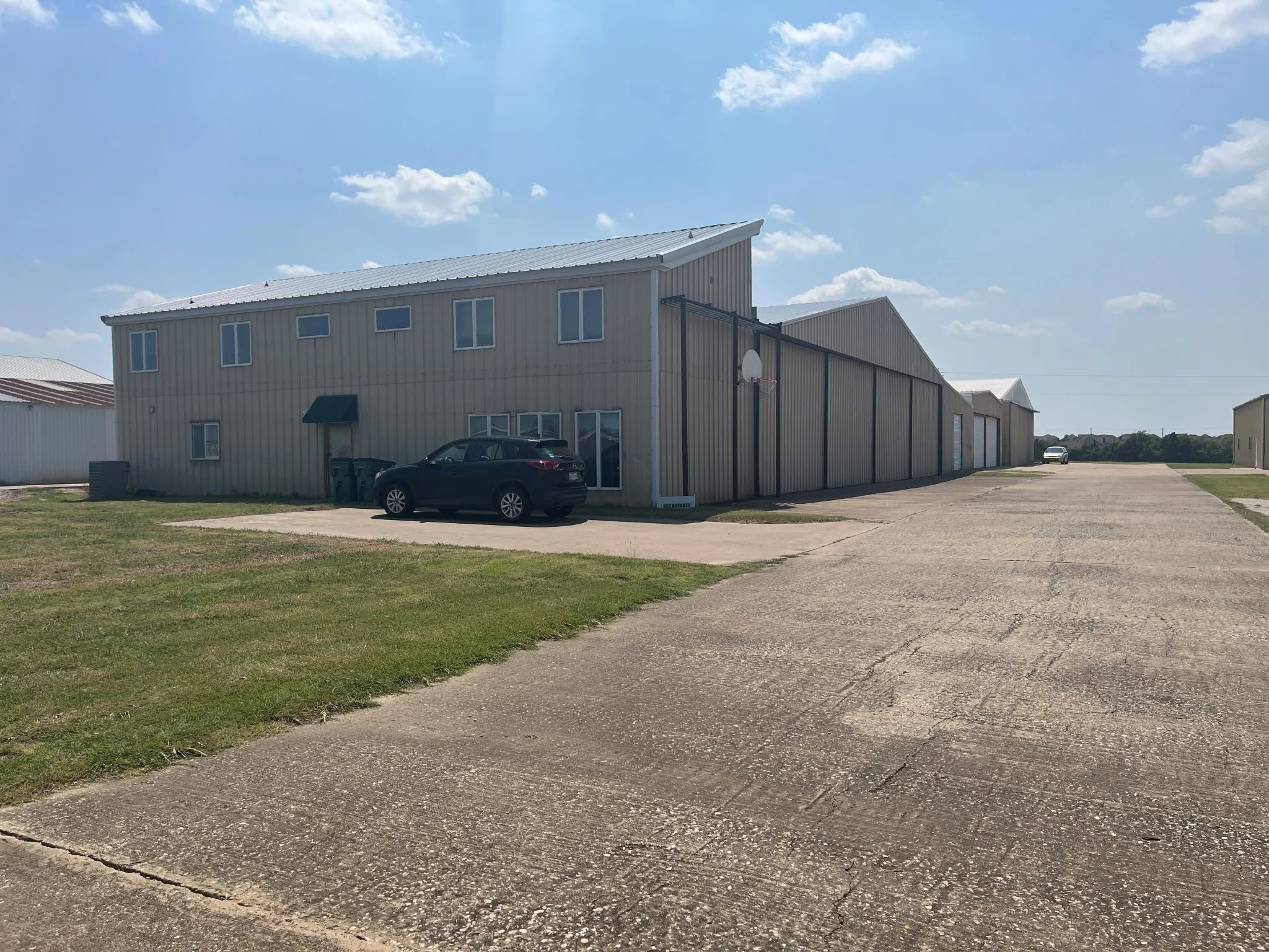 Warehouse For Sale in Collin County , 10015 Jungmeister Lane, Mc Kinney, Texas 75071, 0, 0, Garage spaces, 11,000 Sqft, built in 1980, Preowned, Price $2,425,000, mls#21172460, Real Estate Agent in Mc Kinney, Homes For Sale in Collin county, Homes For Sale in Mc Kinney, Realtor in Mc Kinney Texas, Real Estate Brokerage Independent Realty Texas, Luminita Cordes Realtor