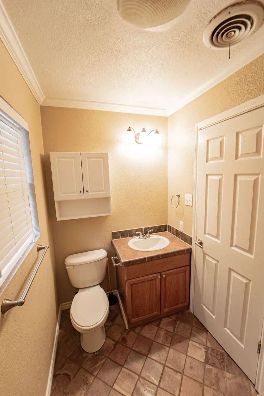 Single Family Residence For Sale in Stephens County , 1506 W Elliott Street, Breckenridge, Texas 76424, 4 Bedroom, 3 Bathroom, 2 Garage spaces, 2,165 Sqft, built in 1966, mls#21150732, Real Estate Agent in Breckenridge, Homes For Sale in Stephens county, Homes For Sale in Breckenridge, Realtor in Breckenridge Texas, Real Estate Brokerage Independent Realty Texas, Luminita Cordes Realtor