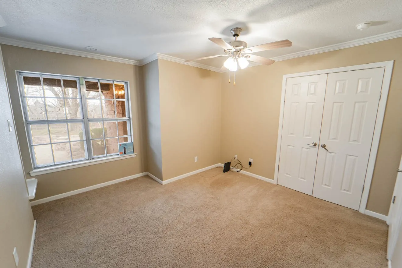 Single Family Residence For Sale in Stephens County , 1506 W Elliott Street, Breckenridge, Texas 76424, 4 Bedroom, 3 Bathroom, 2 Garage spaces, 2,165 Sqft, built in 1966, mls#21150732, Real Estate Agent in Breckenridge, Homes For Sale in Stephens county, Homes For Sale in Breckenridge, Realtor in Breckenridge Texas, Real Estate Brokerage Independent Realty Texas, Luminita Cordes Realtor