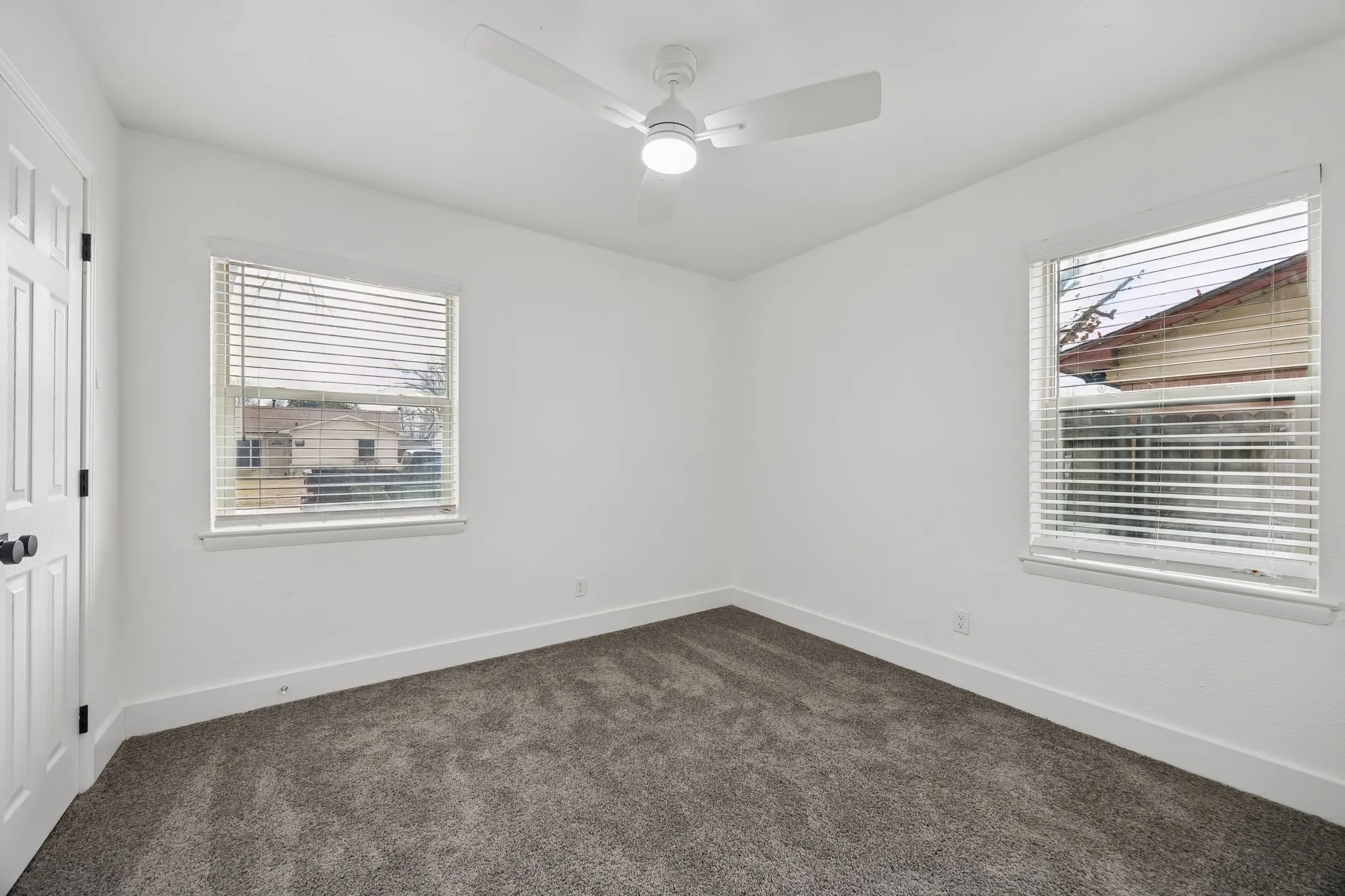 Single Family Residence For Sale in Dallas County , 2917 Gardenia Drive, Garland, Texas 75041, 4 Bedroom, 2 Bathroom, Garage spaces, 1,980 Sqft, built in 1959, Preowned, mls#21172327, Real Estate Agent in Garland, Homes For Sale in Dallas county, Homes For Sale in Garland, Realtor in Garland Texas, Real Estate Brokerage Independent Realty Texas, Luminita Cordes Realtor