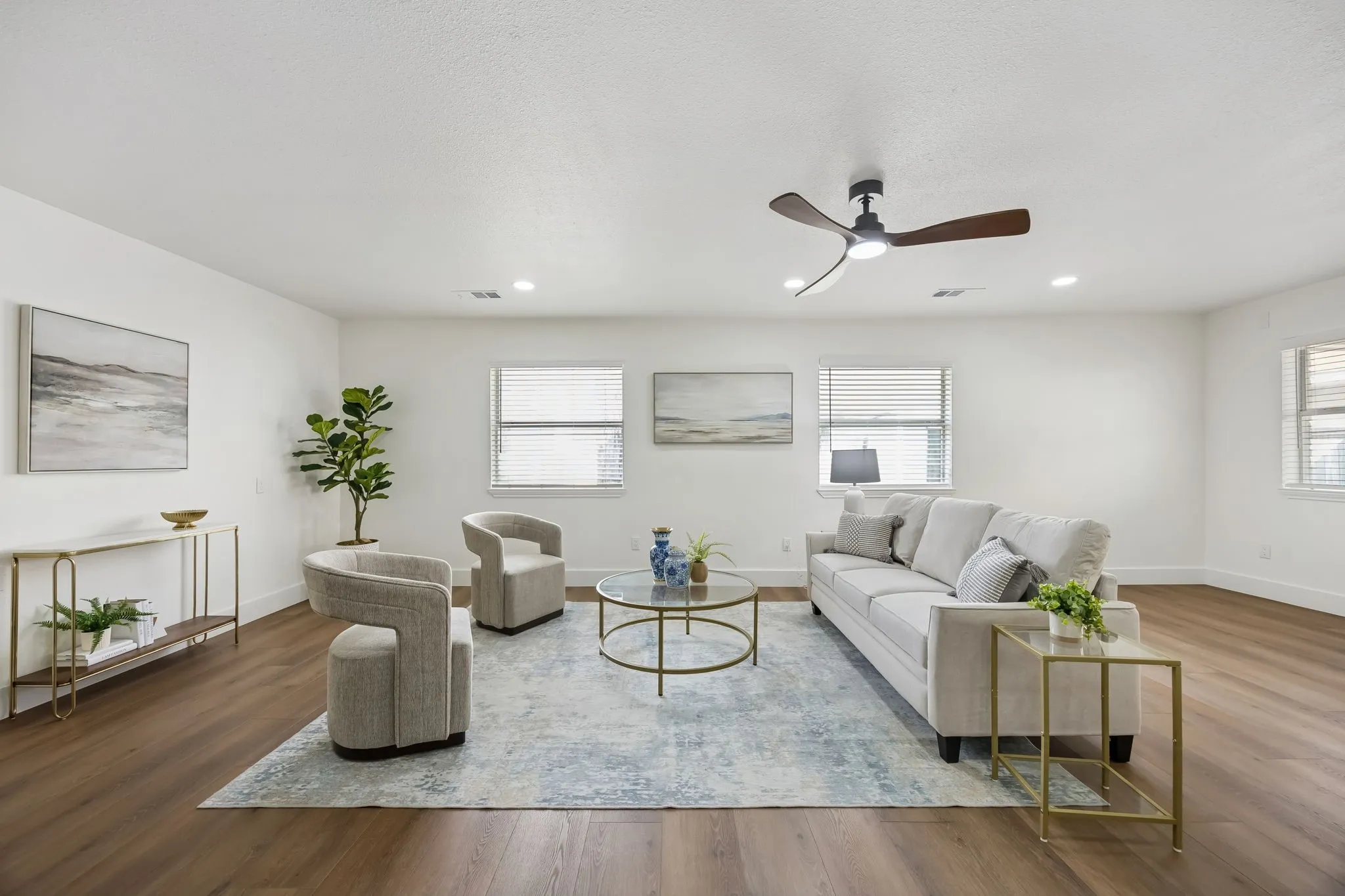 Single Family Residence For Sale in Dallas County , 2917 Gardenia Drive, Garland, Texas 75041, 4 Bedroom, 2 Bathroom, Garage spaces, 1,980 Sqft, built in 1959, Preowned, mls#21172327, Real Estate Agent in Garland, Homes For Sale in Dallas county, Homes For Sale in Garland, Realtor in Garland Texas, Real Estate Brokerage Independent Realty Texas, Luminita Cordes Realtor