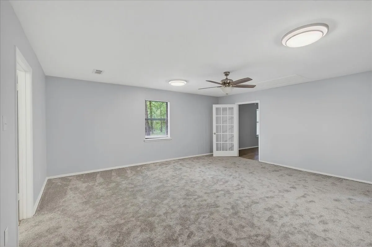 Single Family Residence For Sale in Wood County , 1051 County Road 2620, Mineola, Texas 75773, 4 Bedroom, 3 Bathroom, 1 Garage spaces, 2,730 Sqft, built in 1982, mls#21172563, Real Estate Agent in Mineola, Homes For Sale in Wood county, Homes For Sale in Mineola, Realtor in Mineola Texas, Real Estate Brokerage Independent Realty Texas, Luminita Cordes Realtor