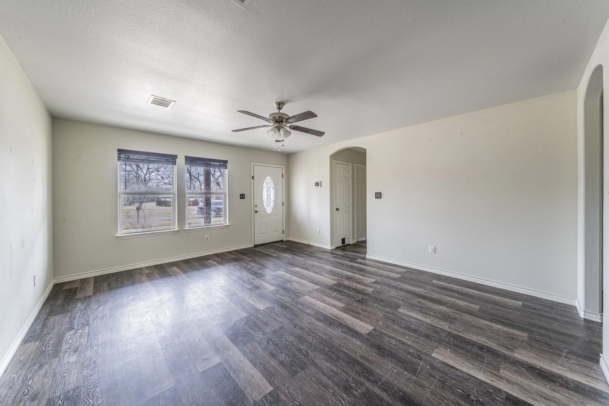 Single Family Residence For Sale in Hunt County , 813 Jones Street, Greenville, Texas 75401, 3 Bedrooms, 2 Bathrooms, 1 Garage spaces, 1,177 Sqft, built in 2021, Price $205,000, mls#21161046, Real Estate Agent in Greenville, Homes For Sale in Hunt county, Homes For Sale in Greenville, Realtor in Greenville Texas, Real Estate Brokerage Independent Realty Texas, Luminita Cordes Realtor