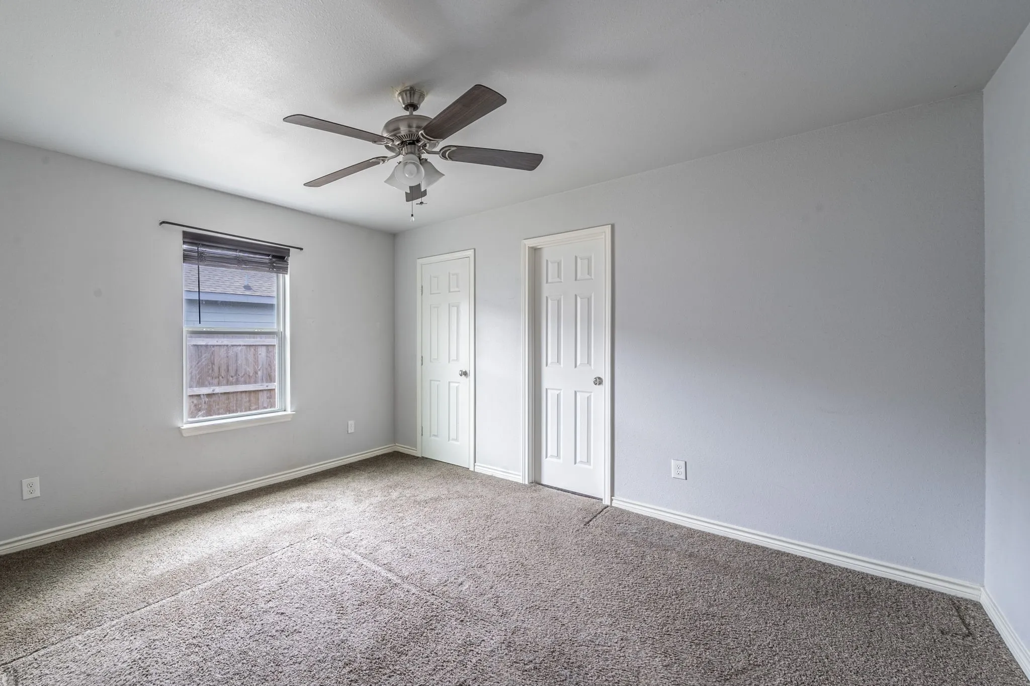 Single Family Residence For Sale in Hunt County , 813 Jones Street, Greenville, Texas 75401, 3 Bedrooms, 2 Bathrooms, 1 Garage spaces, 1,177 Sqft, built in 2021, Price $205,000, mls#21161046, Real Estate Agent in Greenville, Homes For Sale in Hunt county, Homes For Sale in Greenville, Realtor in Greenville Texas, Real Estate Brokerage Independent Realty Texas, Luminita Cordes Realtor