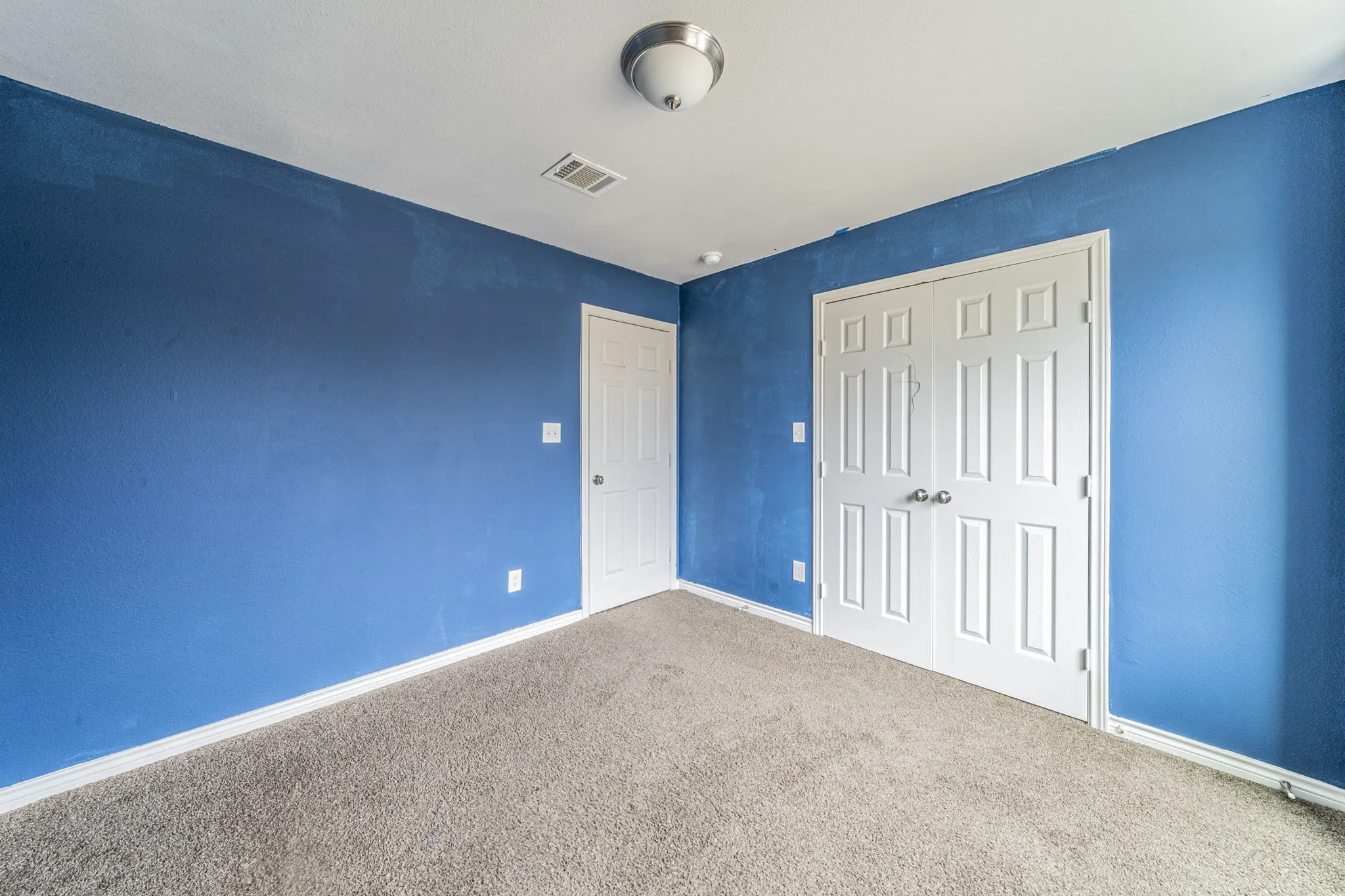 Single Family Residence For Sale in Hunt County , 813 Jones Street, Greenville, Texas 75401, 3 Bedrooms, 2 Bathrooms, 1 Garage spaces, 1,177 Sqft, built in 2021, Price $205,000, mls#21161046, Real Estate Agent in Greenville, Homes For Sale in Hunt county, Homes For Sale in Greenville, Realtor in Greenville Texas, Real Estate Brokerage Independent Realty Texas, Luminita Cordes Realtor