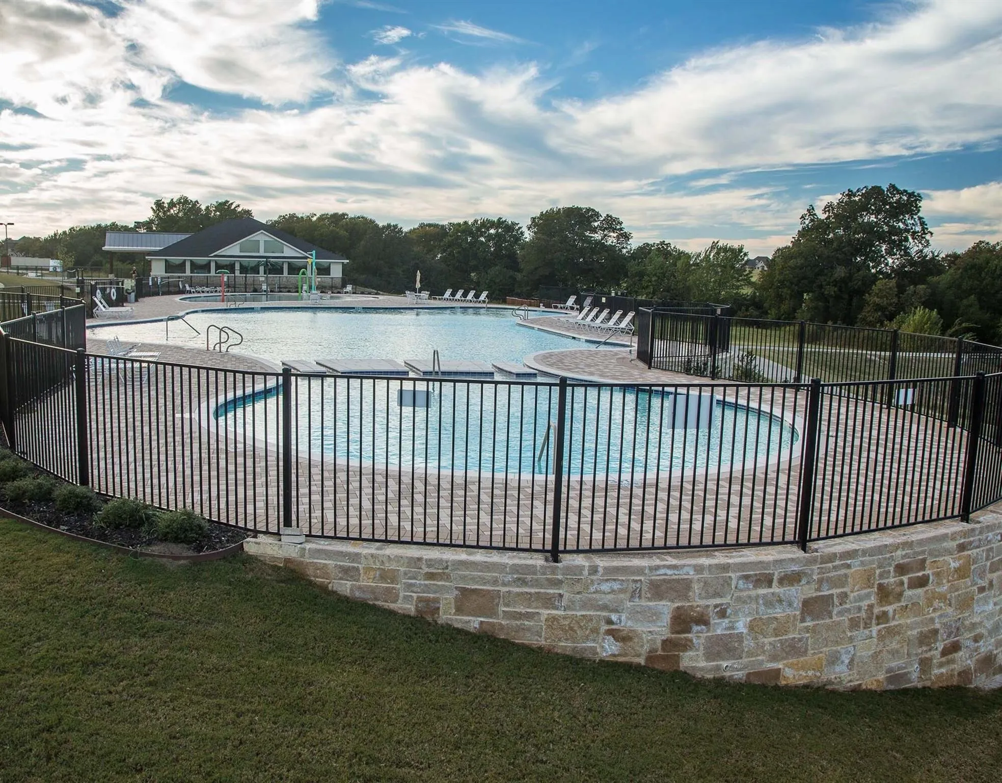 Single Family Residence For Sale in Grayson County , 1089 Birdie Street, Gunter, Texas 75058, 4 Bedroom, 3 Bathroom, 2 Garage spaces, 2,535 Sqft, built in 2026, New Construction - Complete, mls#21168939, Real Estate Agent in Gunter, Homes For Sale in Grayson county, Homes For Sale in Gunter, Realtor in Gunter Texas, Real Estate Brokerage Independent Realty Texas, Luminita Cordes Realtor
