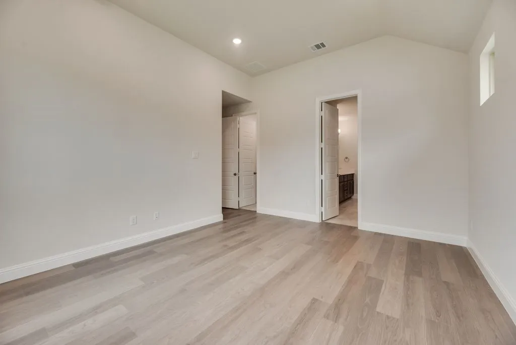 Single Family Residence For Sale in Grayson County , 1055 Birdie Street, Gunter, Texas 75058, 4 Bedroom, 3 Bathroom, 2 Garage spaces, 2,387 Sqft, built in 2026, New Construction - Complete, mls#21168923, Real Estate Agent in Gunter, Homes For Sale in Grayson county, Homes For Sale in Gunter, Realtor in Gunter Texas, Real Estate Brokerage Independent Realty Texas, Luminita Cordes Realtor