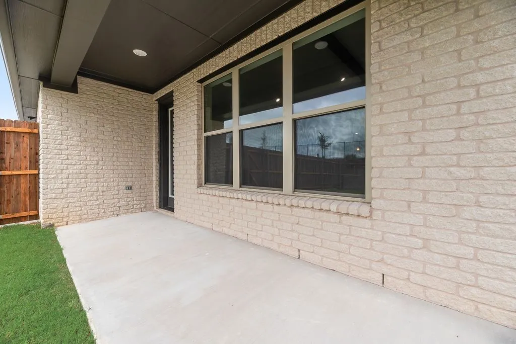 Single Family Residence For Sale in Grayson County , 1055 Birdie Street, Gunter, Texas 75058, 4 Bedroom, 3 Bathroom, 2 Garage spaces, 2,387 Sqft, built in 2026, New Construction - Complete, mls#21168923, Real Estate Agent in Gunter, Homes For Sale in Grayson county, Homes For Sale in Gunter, Realtor in Gunter Texas, Real Estate Brokerage Independent Realty Texas, Luminita Cordes Realtor