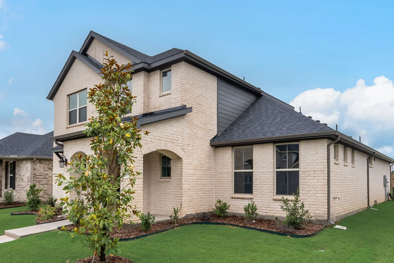 Single Family Residence For Sale in Grayson County , 1055 Birdie Street, Gunter, Texas 75058, 4 Bedroom, 3 Bathroom, 2 Garage spaces, 2,387 Sqft, built in 2026, New Construction - Complete, mls#21168923, Real Estate Agent in Gunter, Homes For Sale in Grayson county, Homes For Sale in Gunter, Realtor in Gunter Texas, Real Estate Brokerage Independent Realty Texas, Luminita Cordes Realtor