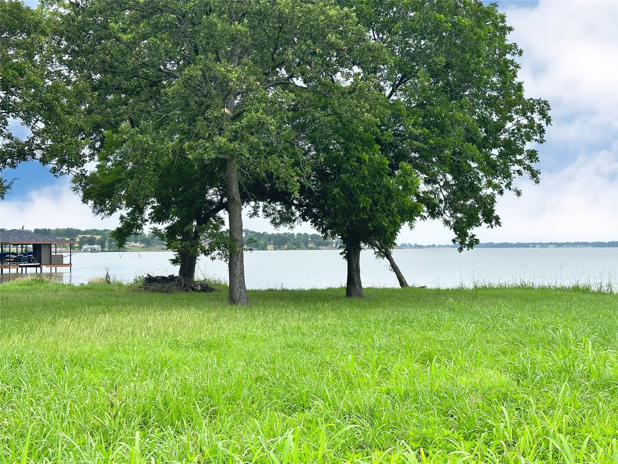Unimproved Land For Sale in Navarro County , Lot 13 Waterside Drive, Corsicana, Texas 75109, 0, 0, Garage spaces, 0 Sqft, built in 0, mls#21163327, Real Estate Agent in Corsicana, Homes For Sale in Navarro county, Homes For Sale in Corsicana, Realtor in Corsicana Texas, Real Estate Brokerage Independent Realty Texas, Luminita Cordes Realtor