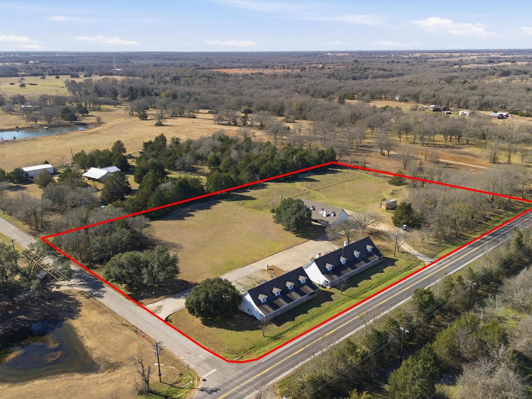 Business For Sale in Kaufman County , 1010 Ranch Country Drive, Kemp, Texas 75143, 0, 0, Garage spaces, 11,826 Sqft, built in 1984, Preowned, Price $1,350,000, mls#21159583, Real Estate Agent in Kemp, Homes For Sale in Kaufman county, Homes For Sale in Kemp, Realtor in Kemp Texas, Real Estate Brokerage Independent Realty Texas, Luminita Cordes Realtor