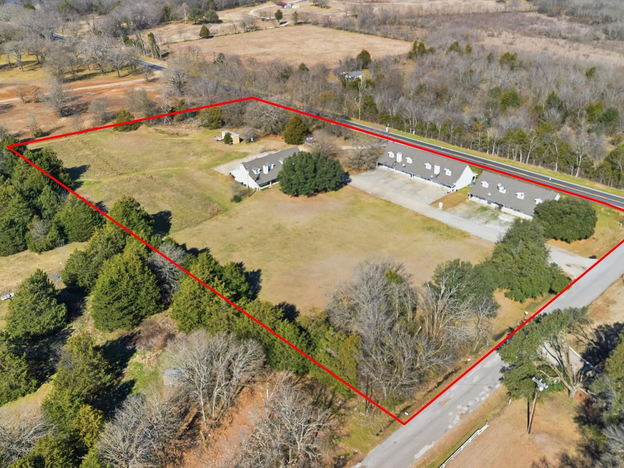 Business For Sale in Kaufman County , 1010 Ranch Country Drive, Kemp, Texas 75143, 0, 0, Garage spaces, 11,826 Sqft, built in 1984, Preowned, Price $1,350,000, mls#21159583, Real Estate Agent in Kemp, Homes For Sale in Kaufman county, Homes For Sale in Kemp, Realtor in Kemp Texas, Real Estate Brokerage Independent Realty Texas, Luminita Cordes Realtor