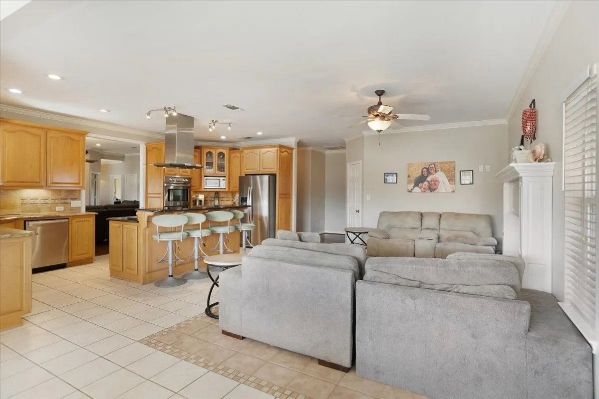 Single Family Residence For Sale in Fannin County , 1628 County Road 2605, Bonham, Texas 75418, 4 Bedroom, 3 Bathroom, 2 Garage spaces, 3,645 Sqft, built in 2001, mls#21170984, Real Estate Agent in Bonham, Homes For Sale in Fannin county, Homes For Sale in Bonham, Realtor in Bonham Texas, Real Estate Brokerage Independent Realty Texas, Luminita Cordes Realtor