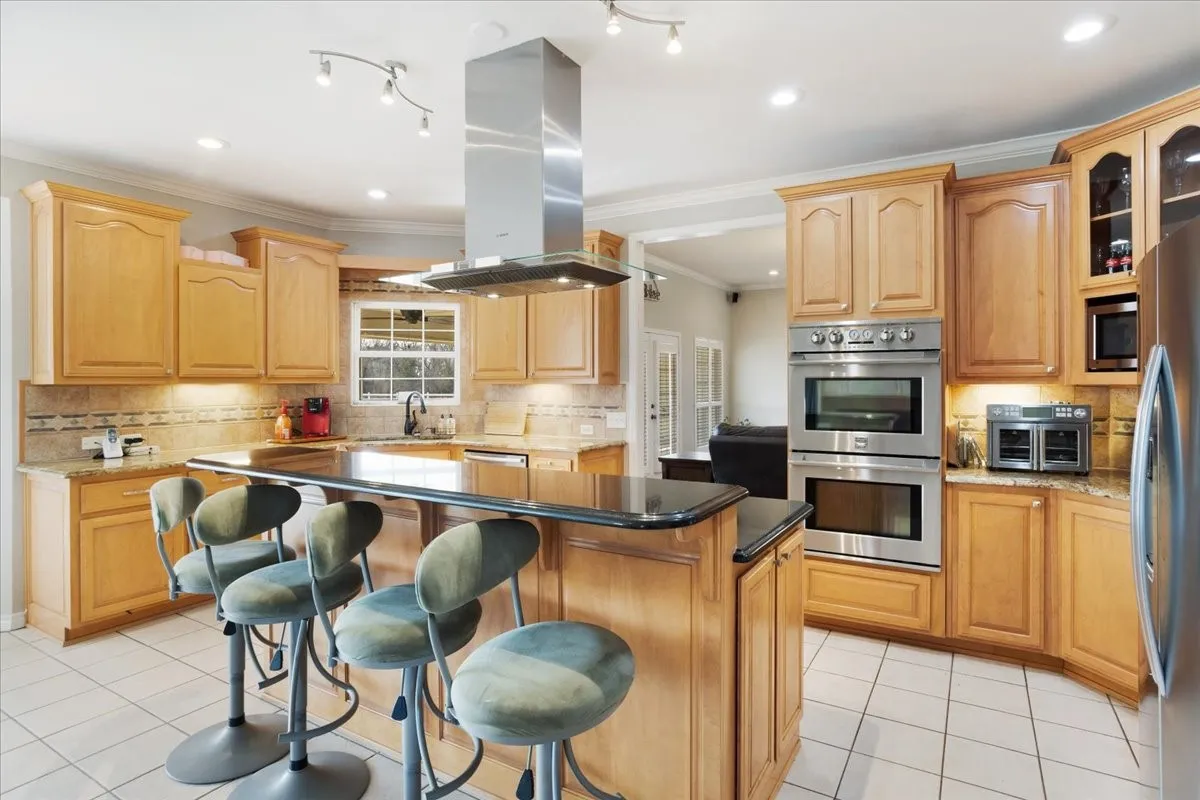 Single Family Residence For Sale in Fannin County , 1628 County Road 2605, Bonham, Texas 75418, 4 Bedroom, 3 Bathroom, 2 Garage spaces, 3,645 Sqft, built in 2001, mls#21170984, Real Estate Agent in Bonham, Homes For Sale in Fannin county, Homes For Sale in Bonham, Realtor in Bonham Texas, Real Estate Brokerage Independent Realty Texas, Luminita Cordes Realtor