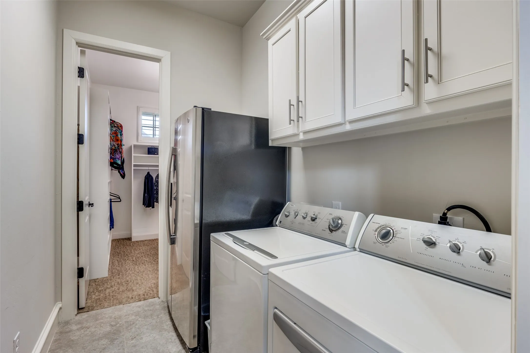 Single Family Residence For Sale in Dallas County , 9444 Monteleon, Dallas, Texas 75220, 3 Bedroom, 4 Bathroom, 2 Garage spaces, 3,798 Sqft, built in 2013, Preowned, mls#21163043, Real Estate Agent in Dallas, Homes For Sale in Dallas county, Homes For Sale in Dallas, Realtor in Dallas Texas, Real Estate Brokerage Independent Realty Texas, Luminita Cordes Realtor