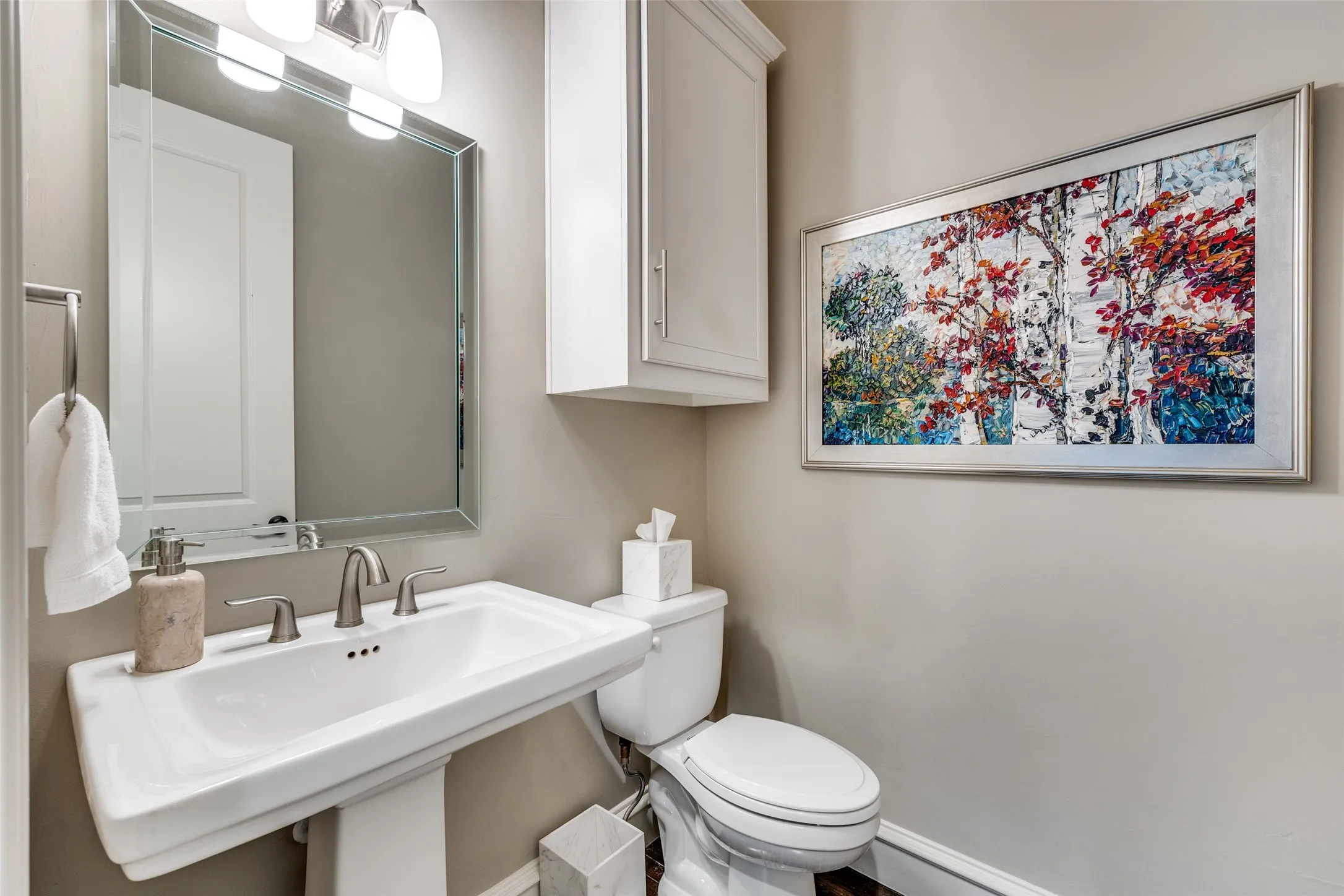 Single Family Residence For Sale in Dallas County , 9444 Monteleon, Dallas, Texas 75220, 3 Bedroom, 4 Bathroom, 2 Garage spaces, 3,798 Sqft, built in 2013, Preowned, mls#21163043, Real Estate Agent in Dallas, Homes For Sale in Dallas county, Homes For Sale in Dallas, Realtor in Dallas Texas, Real Estate Brokerage Independent Realty Texas, Luminita Cordes Realtor