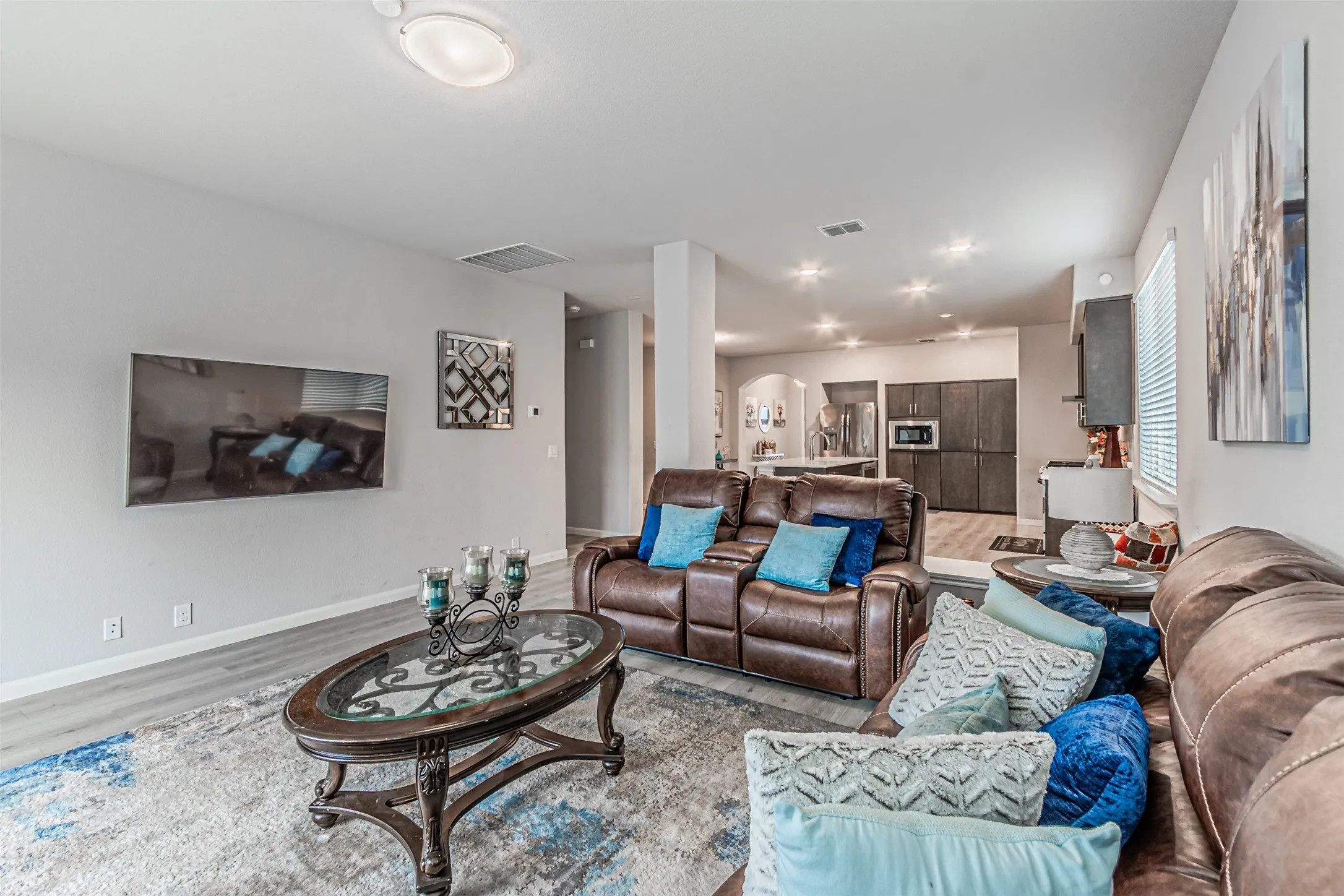 Single Family Residence For Sale in Johnson County , 1128 Goldenrod Drive, Godley, Texas 76044, 5 Bedroom, 4 Bathroom, 2 Garage spaces, 3,090 Sqft, built in 2022, Preowned, mls#21171954, Real Estate Agent in Godley, Homes For Sale in Johnson county, Homes For Sale in Godley, Realtor in Godley Texas, Real Estate Brokerage Independent Realty Texas, Luminita Cordes Realtor