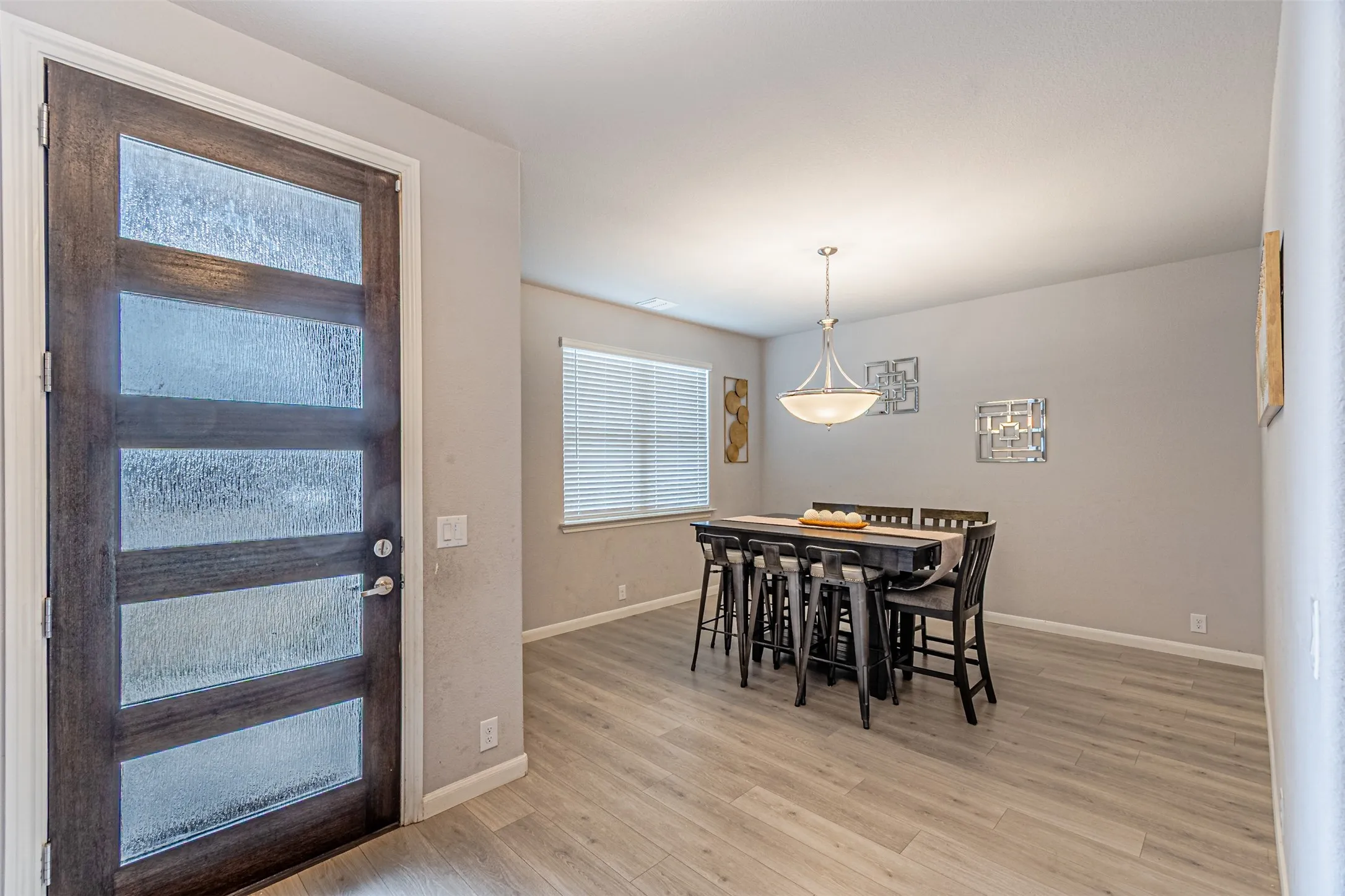 Single Family Residence For Sale in Johnson County , 1128 Goldenrod Drive, Godley, Texas 76044, 5 Bedroom, 4 Bathroom, 2 Garage spaces, 3,090 Sqft, built in 2022, Preowned, mls#21171954, Real Estate Agent in Godley, Homes For Sale in Johnson county, Homes For Sale in Godley, Realtor in Godley Texas, Real Estate Brokerage Independent Realty Texas, Luminita Cordes Realtor