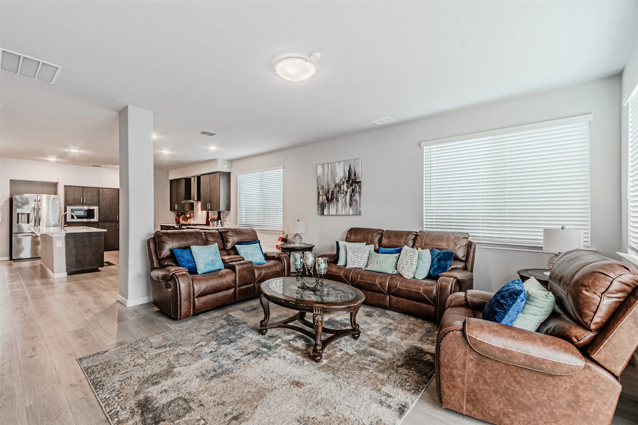 Single Family Residence For Sale in Johnson County , 1128 Goldenrod Drive, Godley, Texas 76044, 5 Bedroom, 4 Bathroom, 2 Garage spaces, 3,090 Sqft, built in 2022, Preowned, mls#21171954, Real Estate Agent in Godley, Homes For Sale in Johnson county, Homes For Sale in Godley, Realtor in Godley Texas, Real Estate Brokerage Independent Realty Texas, Luminita Cordes Realtor