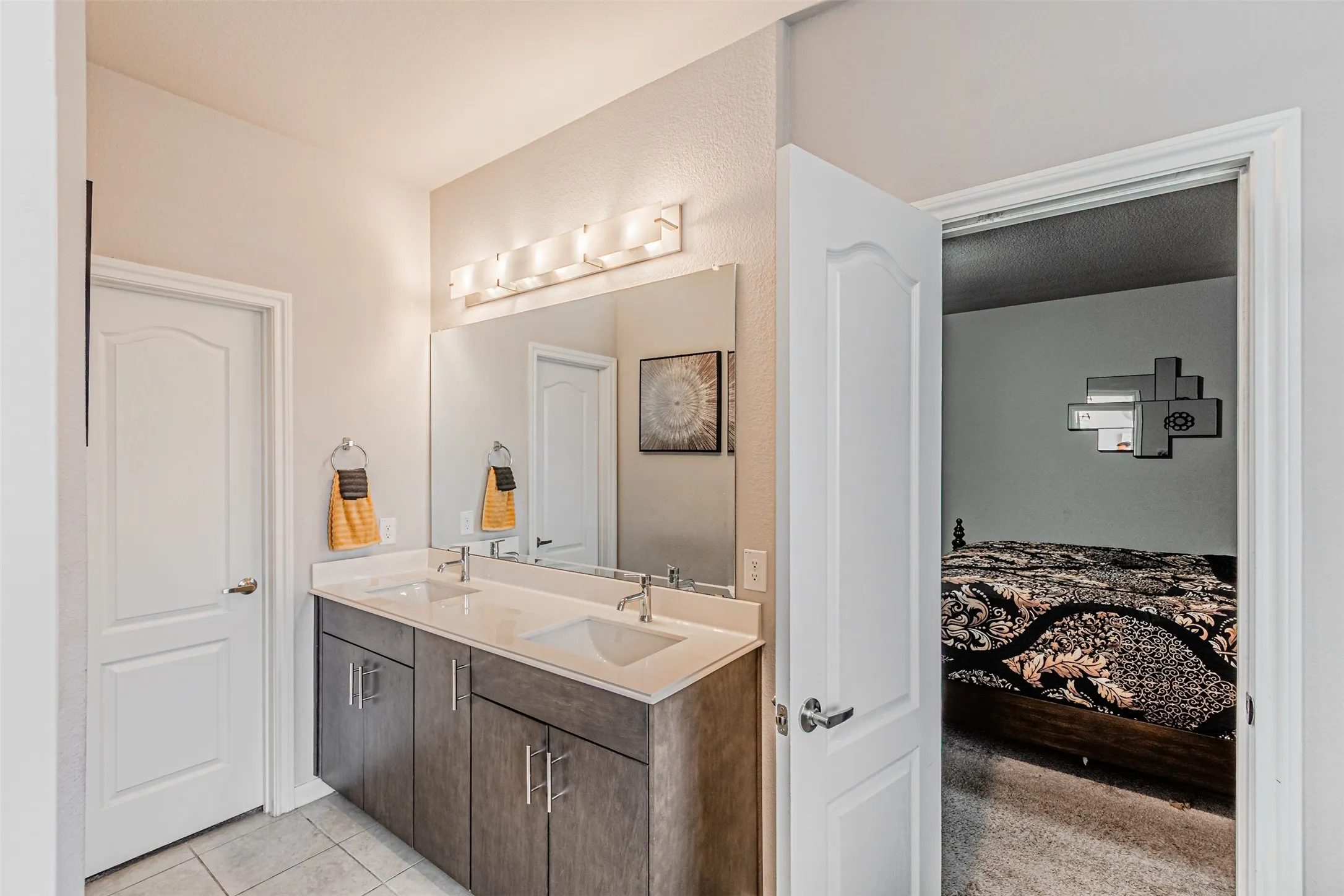 Single Family Residence For Sale in Johnson County , 1128 Goldenrod Drive, Godley, Texas 76044, 5 Bedroom, 4 Bathroom, 2 Garage spaces, 3,090 Sqft, built in 2022, Preowned, mls#21171954, Real Estate Agent in Godley, Homes For Sale in Johnson county, Homes For Sale in Godley, Realtor in Godley Texas, Real Estate Brokerage Independent Realty Texas, Luminita Cordes Realtor