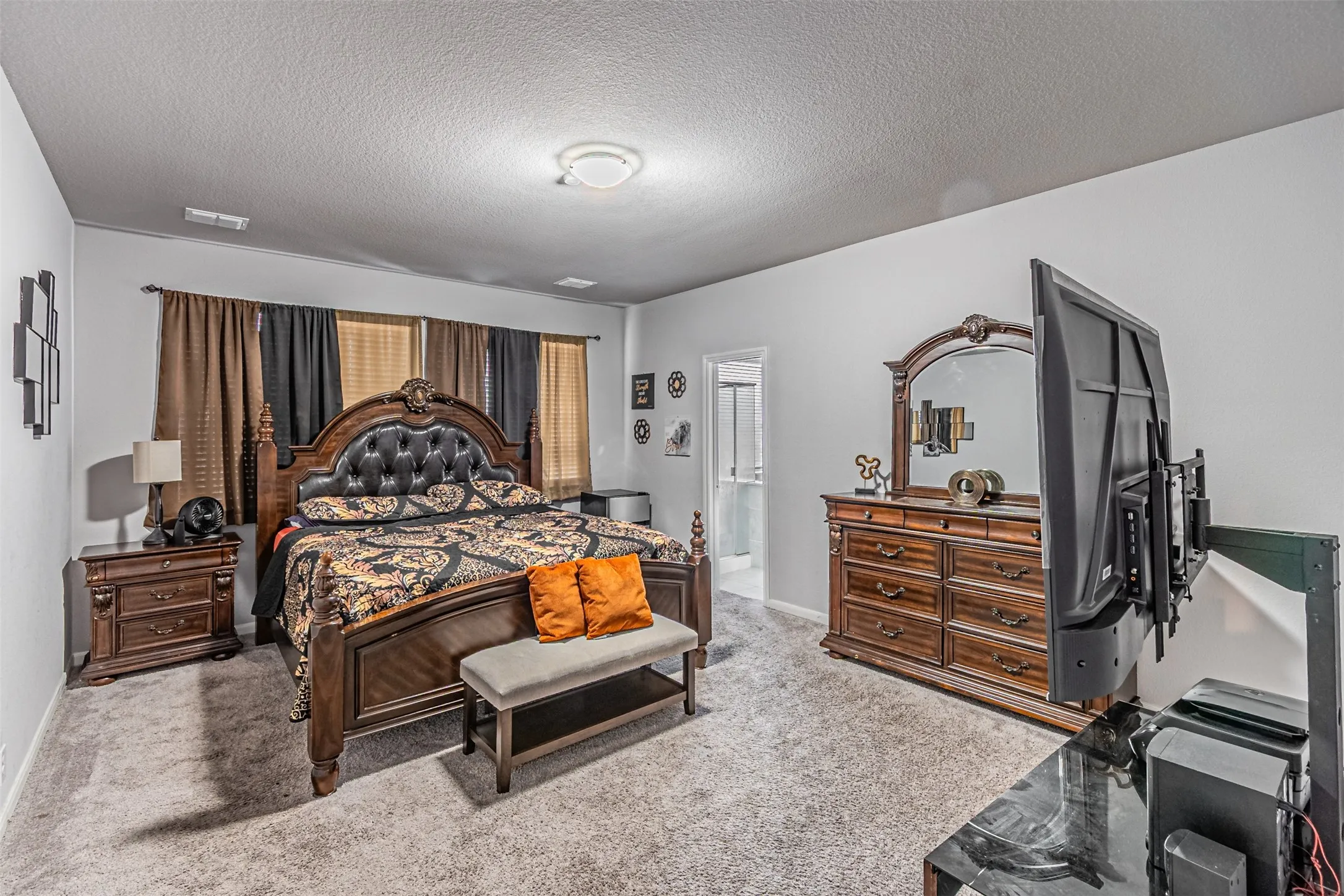 Single Family Residence For Sale in Johnson County , 1128 Goldenrod Drive, Godley, Texas 76044, 5 Bedroom, 4 Bathroom, 2 Garage spaces, 3,090 Sqft, built in 2022, Preowned, mls#21171954, Real Estate Agent in Godley, Homes For Sale in Johnson county, Homes For Sale in Godley, Realtor in Godley Texas, Real Estate Brokerage Independent Realty Texas, Luminita Cordes Realtor