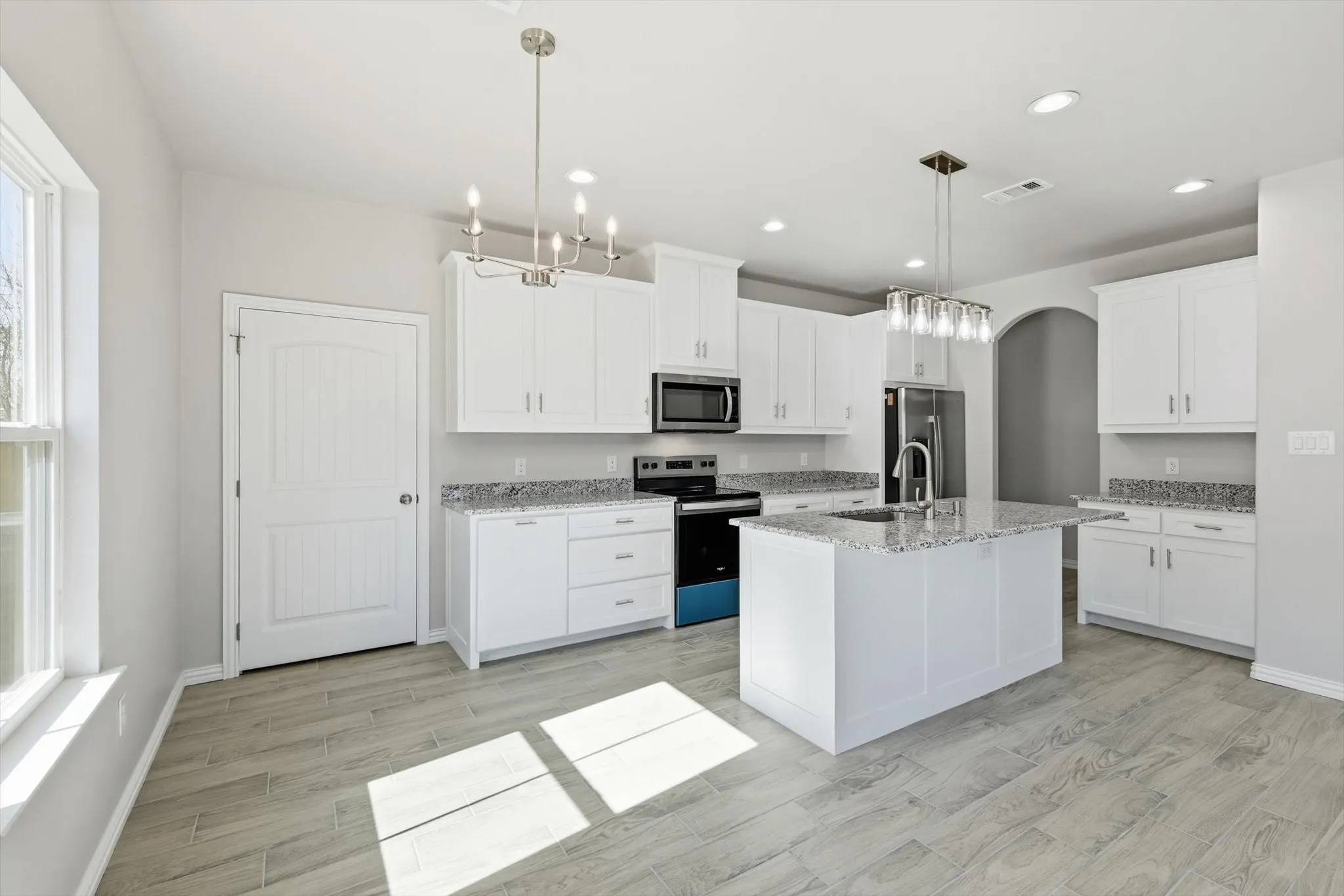 Single Family Residence For Sale in Wise County , 709 3rd Street, Bridgeport, Texas 76426, 3 Bedroom, 2 Bathroom, Garage spaces, 1,518 Sqft, built in 2024, New Construction - Complete, Price $287,595, mls#21168297, Real Estate Agent in Bridgeport, Homes For Sale in Wise county, Homes For Sale in Bridgeport, Realtor in Bridgeport Texas, Real Estate Brokerage Independent Realty Texas, Luminita Cordes Realtor