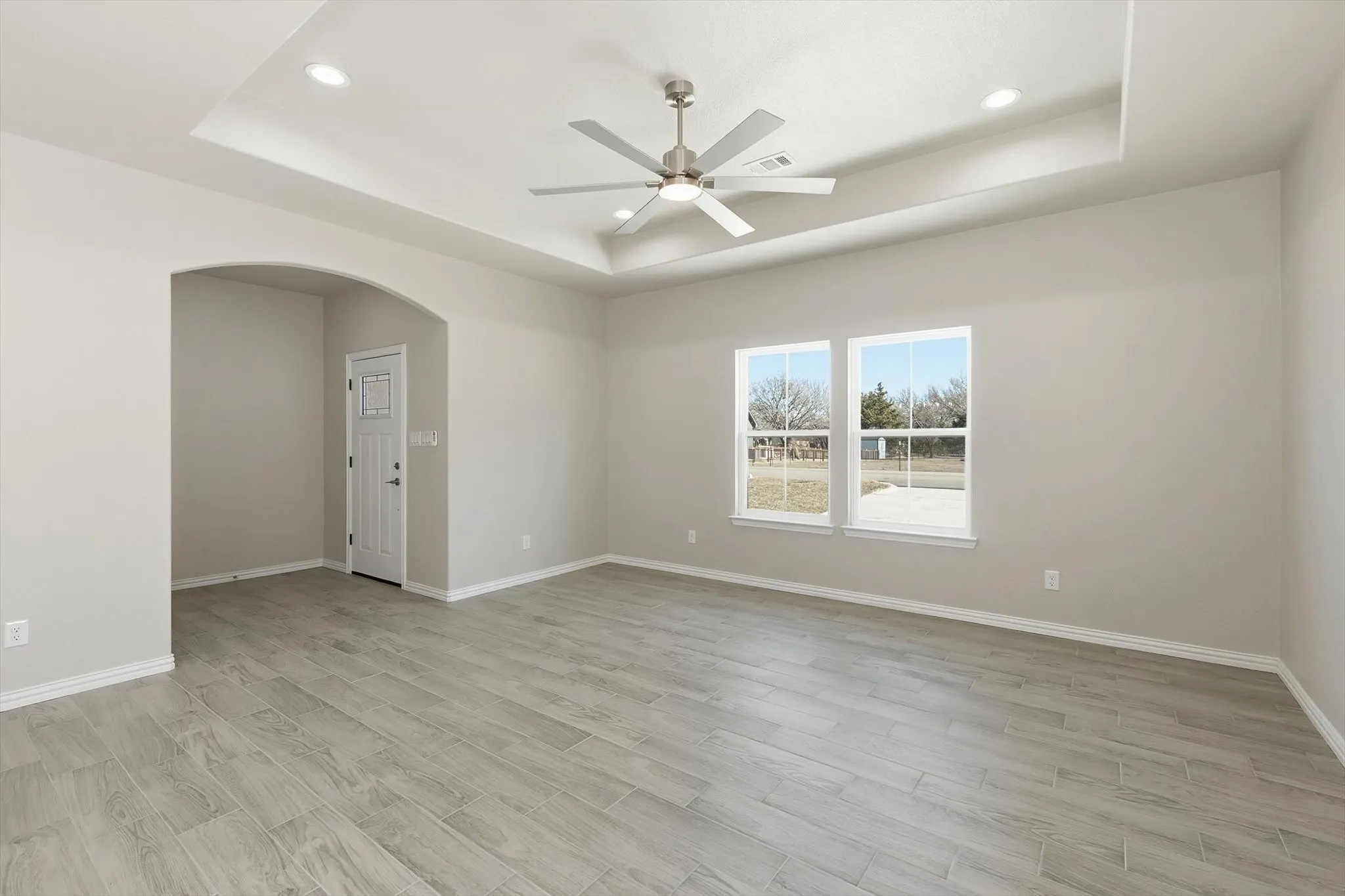 Single Family Residence For Sale in Wise County , 709 3rd Street, Bridgeport, Texas 76426, 3 Bedroom, 2 Bathroom, Garage spaces, 1,518 Sqft, built in 2024, New Construction - Complete, Price $287,595, mls#21168297, Real Estate Agent in Bridgeport, Homes For Sale in Wise county, Homes For Sale in Bridgeport, Realtor in Bridgeport Texas, Real Estate Brokerage Independent Realty Texas, Luminita Cordes Realtor