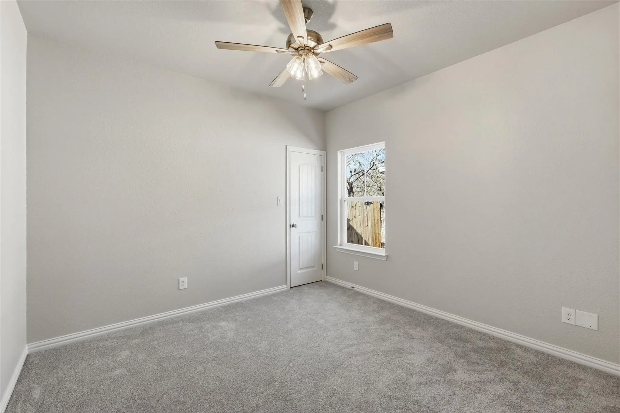 Single Family Residence For Sale in Wise County , 709 3rd Street, Bridgeport, Texas 76426, 3 Bedroom, 2 Bathroom, Garage spaces, 1,518 Sqft, built in 2024, New Construction - Complete, Price $287,595, mls#21168297, Real Estate Agent in Bridgeport, Homes For Sale in Wise county, Homes For Sale in Bridgeport, Realtor in Bridgeport Texas, Real Estate Brokerage Independent Realty Texas, Luminita Cordes Realtor