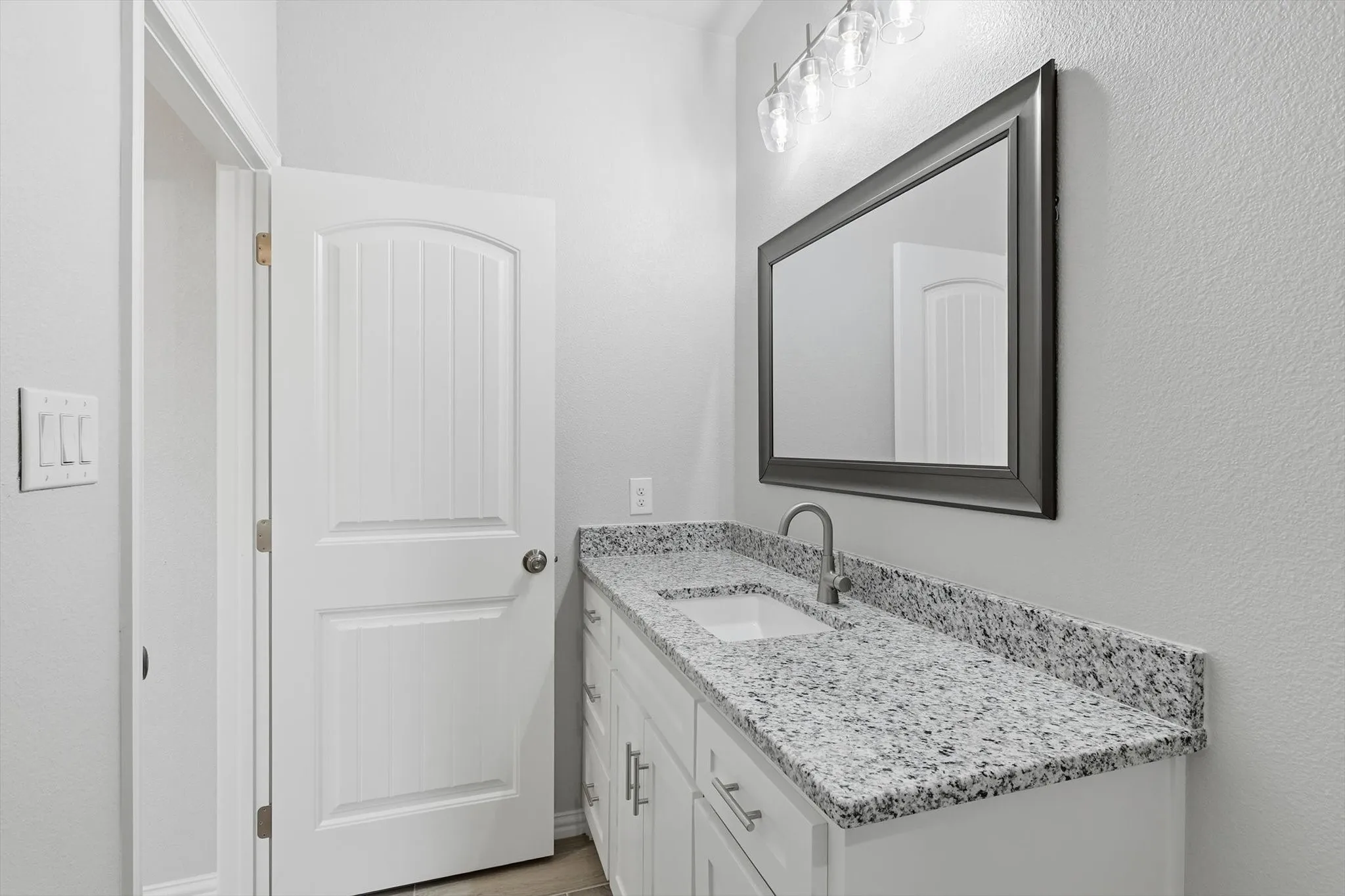 Single Family Residence For Sale in Wise County , 709 3rd Street, Bridgeport, Texas 76426, 3 Bedroom, 2 Bathroom, Garage spaces, 1,518 Sqft, built in 2024, New Construction - Complete, Price $287,595, mls#21168297, Real Estate Agent in Bridgeport, Homes For Sale in Wise county, Homes For Sale in Bridgeport, Realtor in Bridgeport Texas, Real Estate Brokerage Independent Realty Texas, Luminita Cordes Realtor