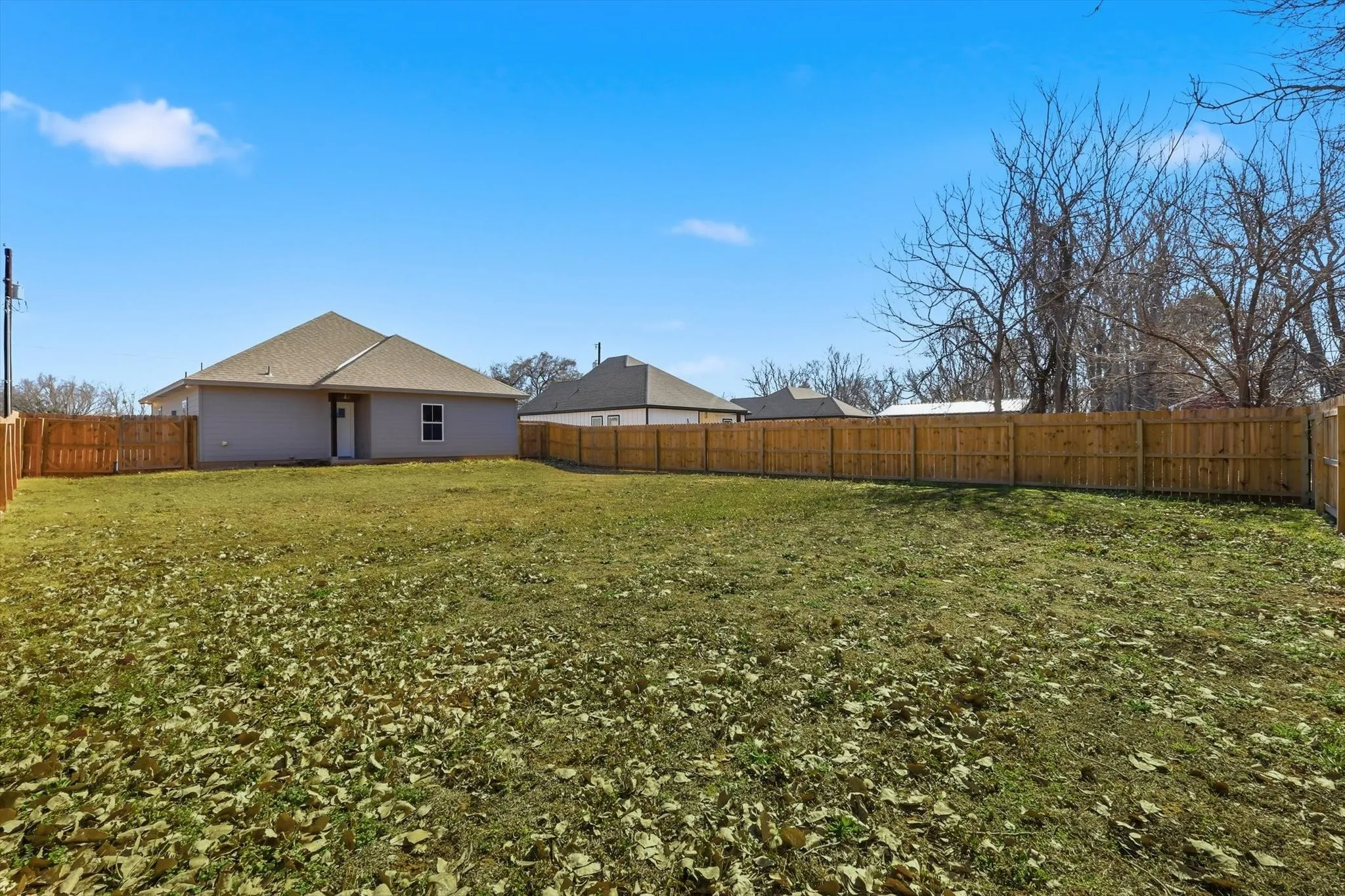 Single Family Residence For Sale in Wise County , 709 3rd Street, Bridgeport, Texas 76426, 3 Bedroom, 2 Bathroom, Garage spaces, 1,518 Sqft, built in 2024, New Construction - Complete, Price $287,595, mls#21168297, Real Estate Agent in Bridgeport, Homes For Sale in Wise county, Homes For Sale in Bridgeport, Realtor in Bridgeport Texas, Real Estate Brokerage Independent Realty Texas, Luminita Cordes Realtor