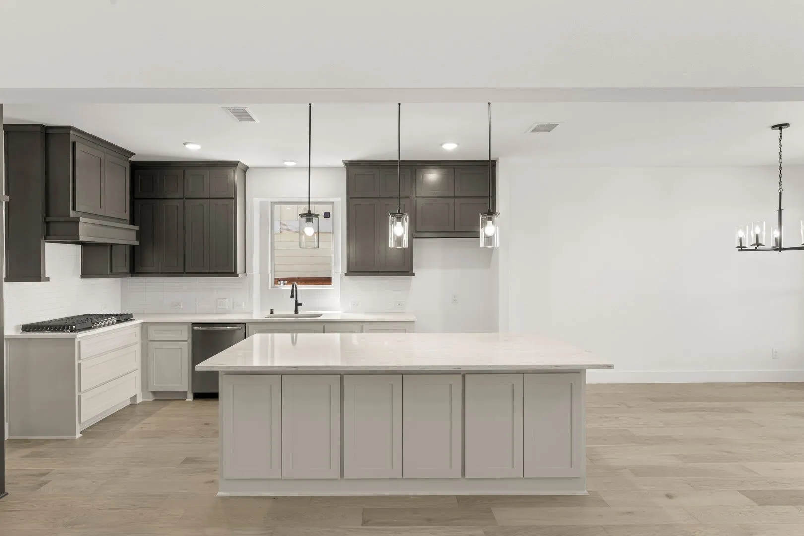 Single Family Residence For Sale in Collin County , 813 Golden Galaxy Way, Lucas, Texas 75098, 5 Bedroom, 4 Bathroom, 2 Garage spaces, 3,497 Sqft, built in 2026, New Construction - Complete, mls#21172900, Real Estate Agent in Lucas, Homes For Sale in Collin county, Homes For Sale in Lucas, Realtor in Lucas Texas, Real Estate Brokerage Independent Realty Texas, Luminita Cordes Realtor