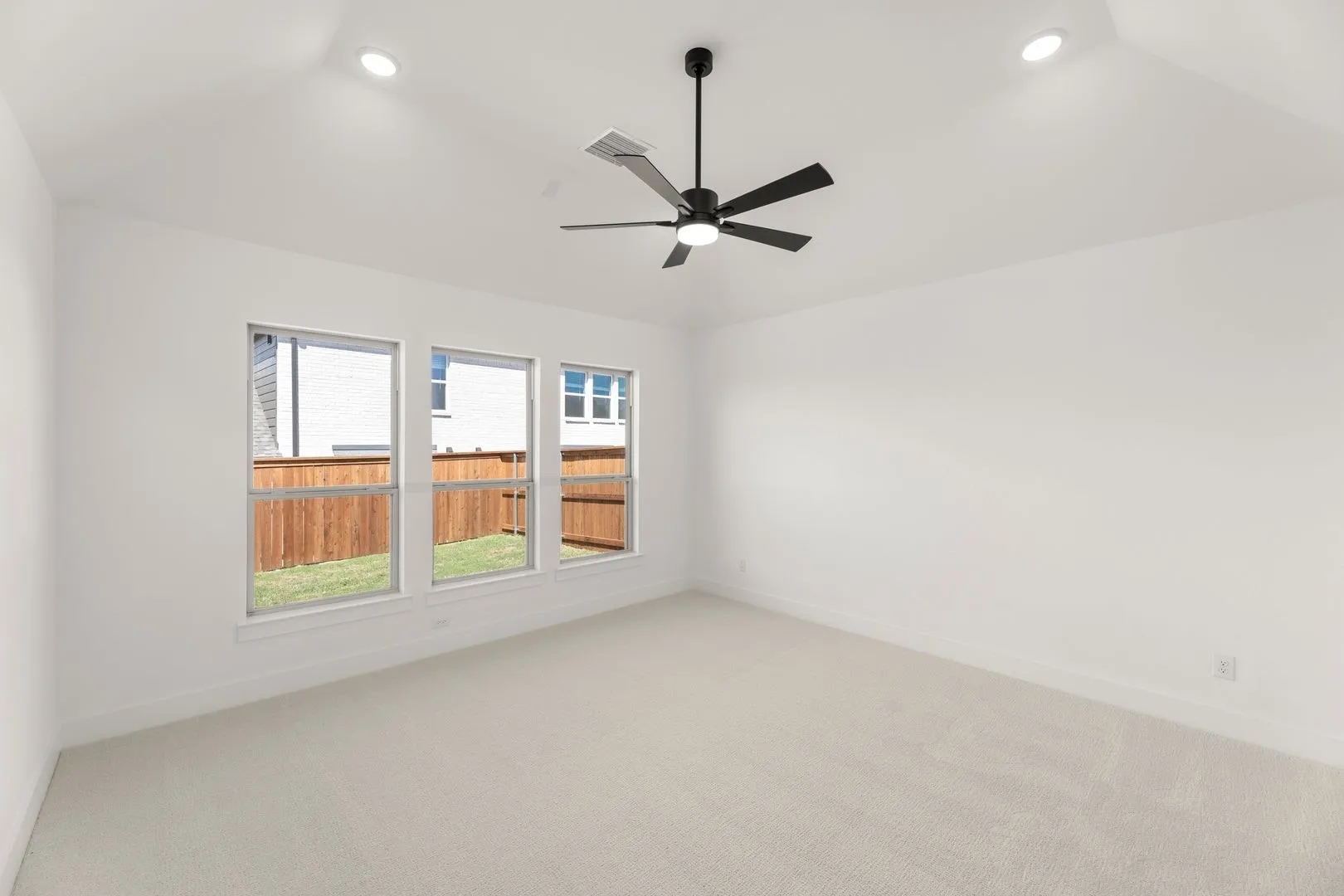 Single Family Residence For Sale in Collin County , 813 Golden Galaxy Way, Lucas, Texas 75098, 5 Bedroom, 4 Bathroom, 2 Garage spaces, 3,497 Sqft, built in 2026, New Construction - Complete, mls#21172900, Real Estate Agent in Lucas, Homes For Sale in Collin county, Homes For Sale in Lucas, Realtor in Lucas Texas, Real Estate Brokerage Independent Realty Texas, Luminita Cordes Realtor